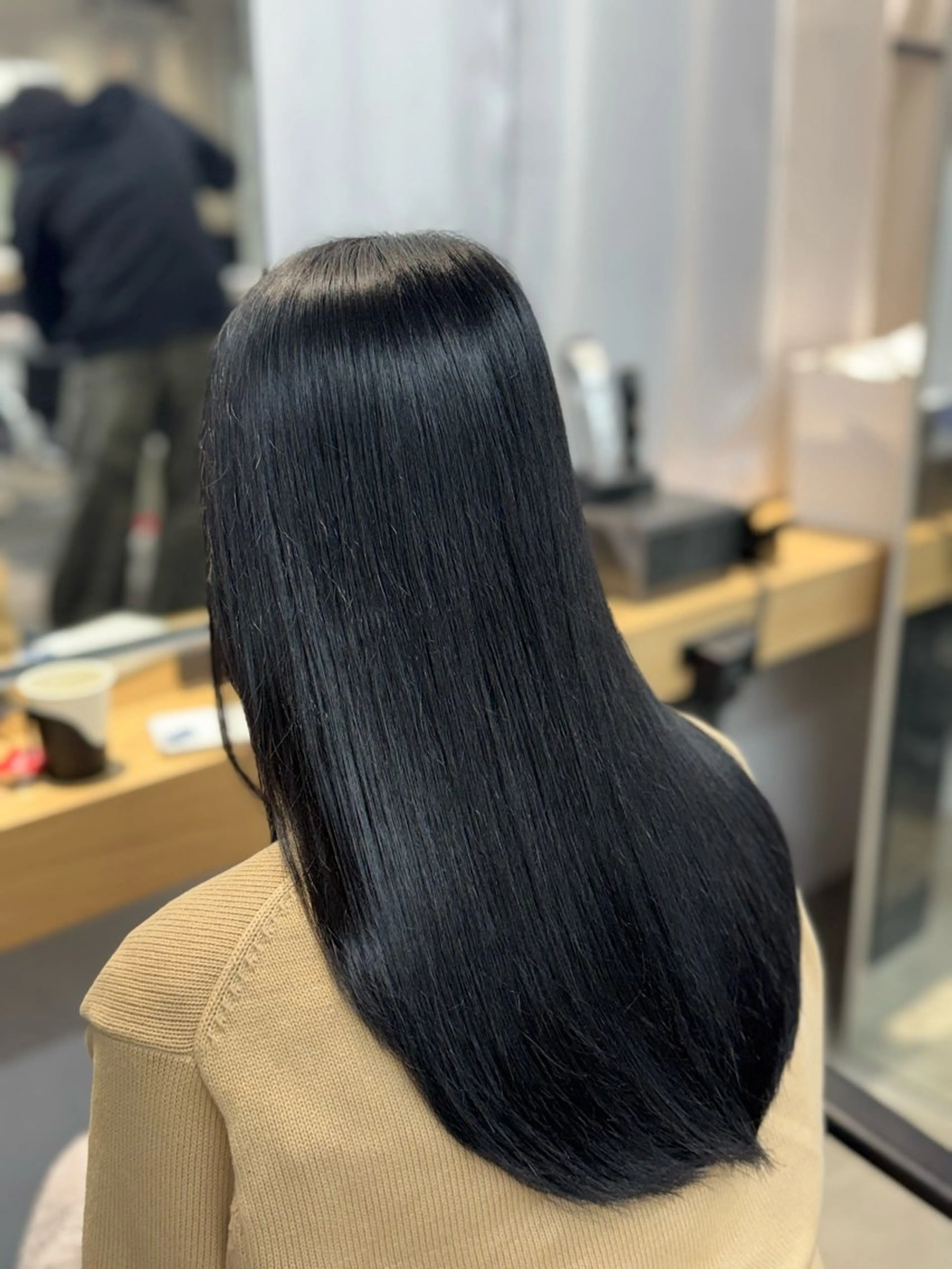 セミロング カット ヘアカラー leo/ロング／ レイヤーカット⛈️のヘアスタイル