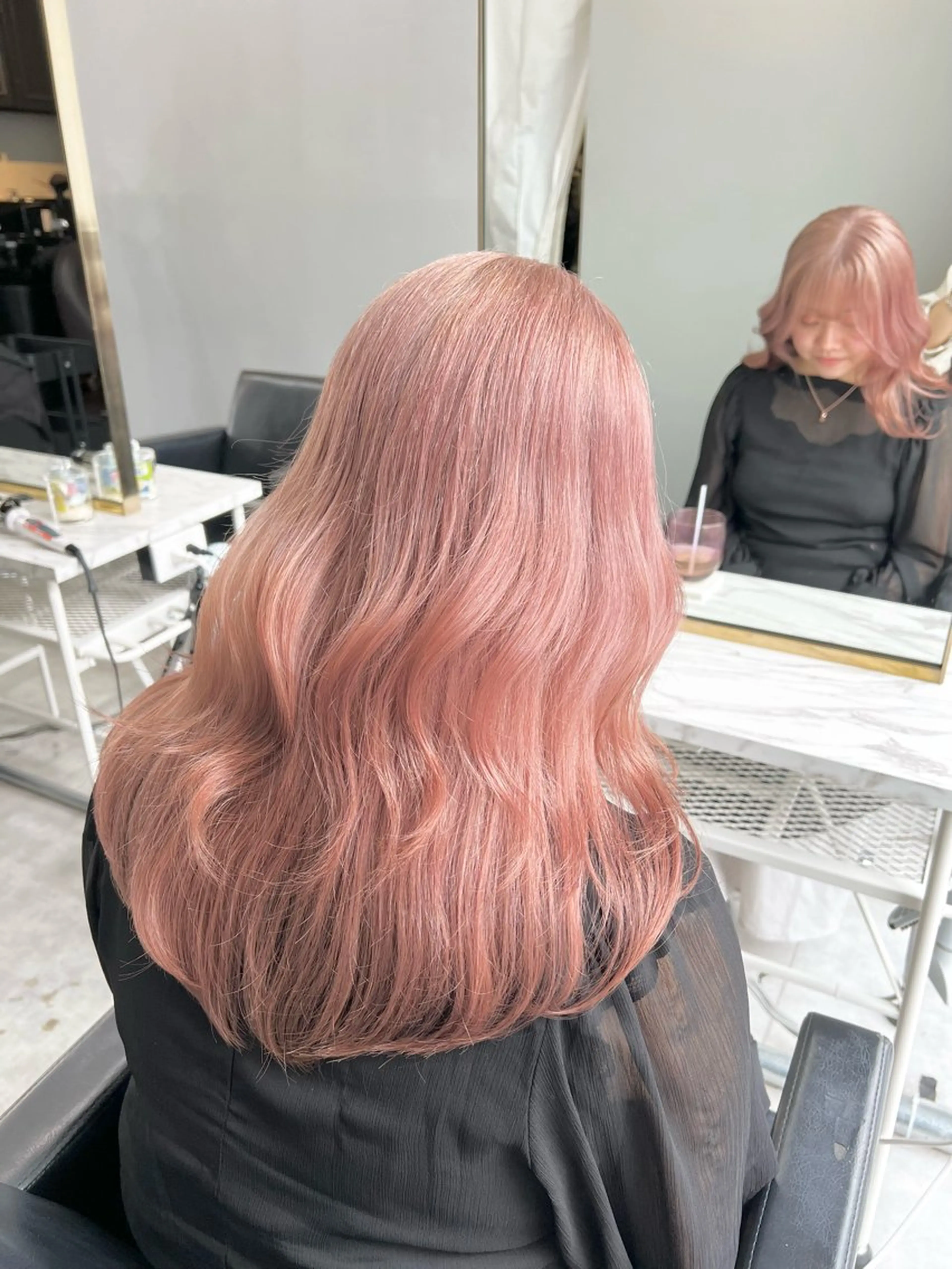 ミディアム カラー カット ヘアカラー トリートメント ヘアセット 🫧艶ダブルカラー ブリーチ🫧トモヤのヘアスタイル