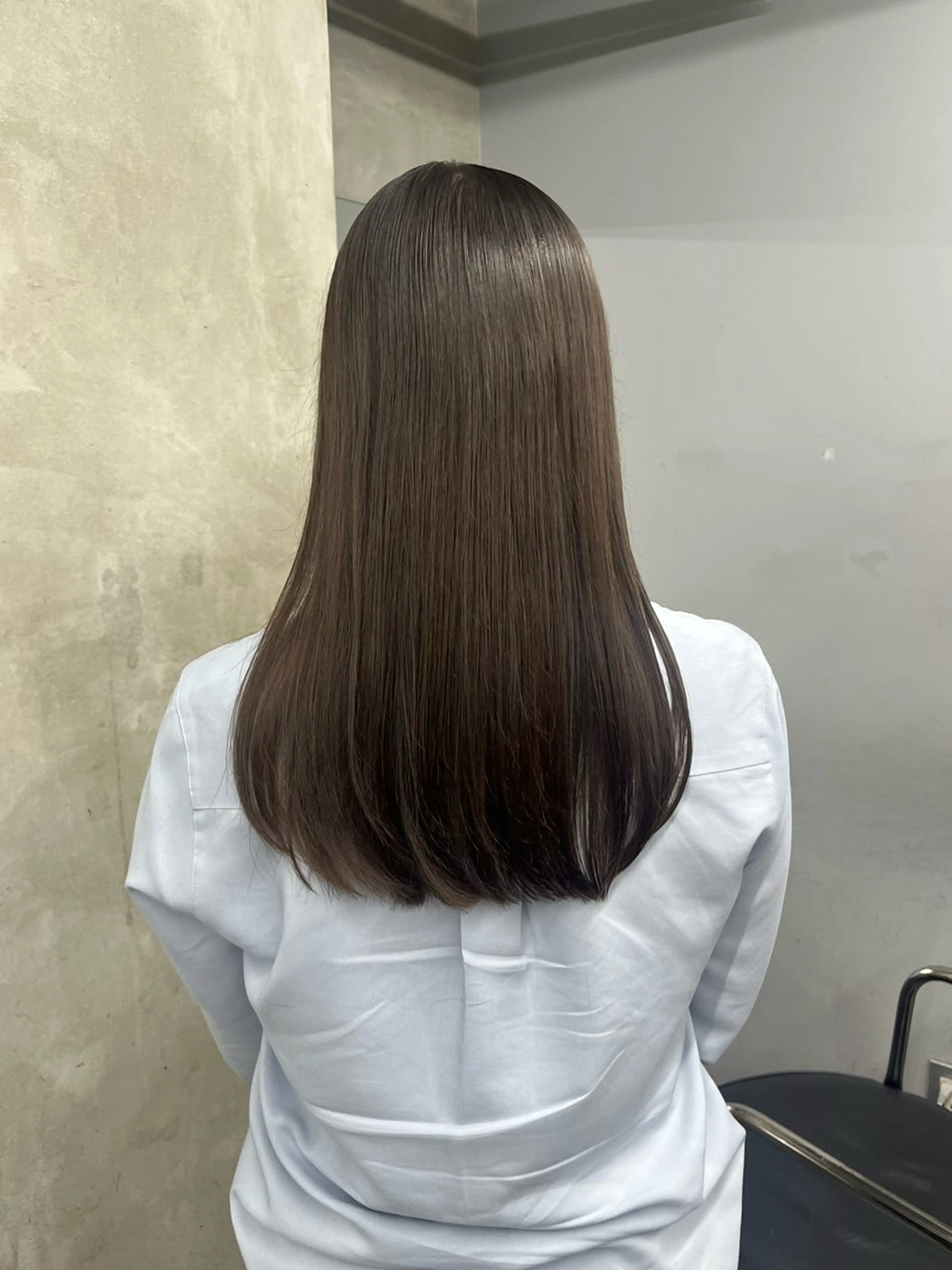 ロング カラー ✩.*Aise⟡.· 艶カラー🐈‍⬛🩶のヘアスタイル