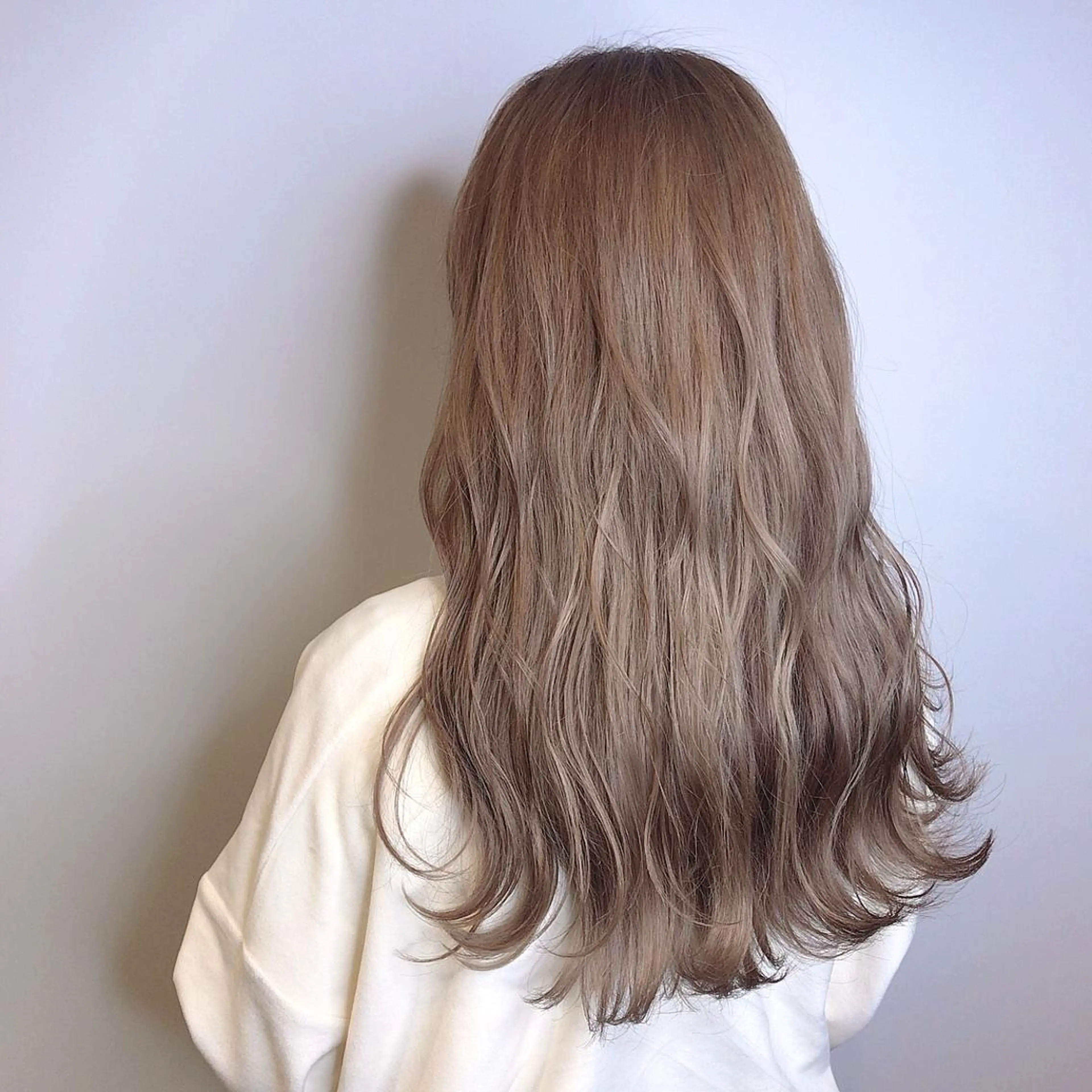 ロング カラー LUXBE LUCE ひなののヘアスタイル