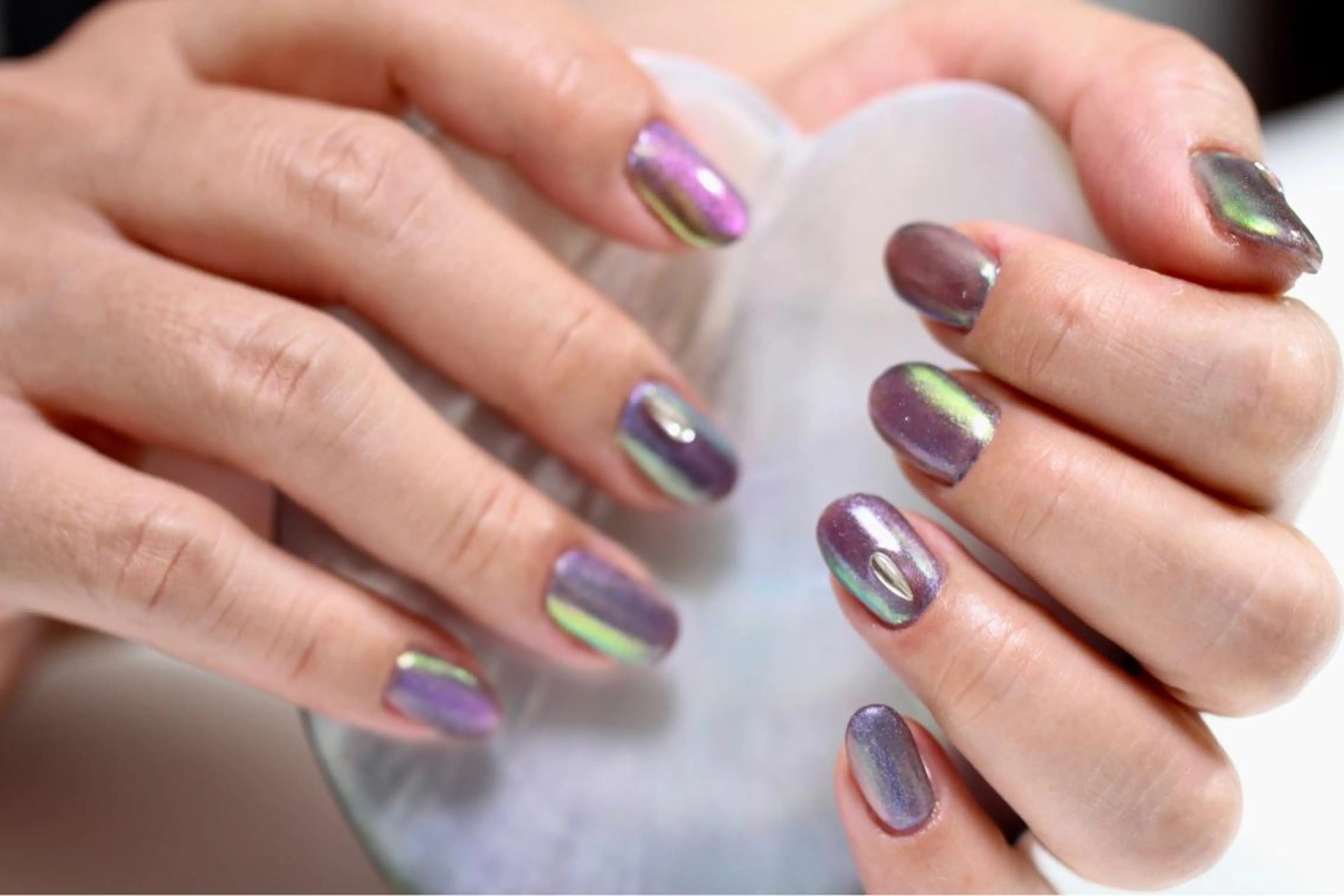 ネイル ジェルネイル マグネットネイル ミラーネイル ミラーマグ ママリンド　志村坂上店所属・しみ えんのネイルデザイン