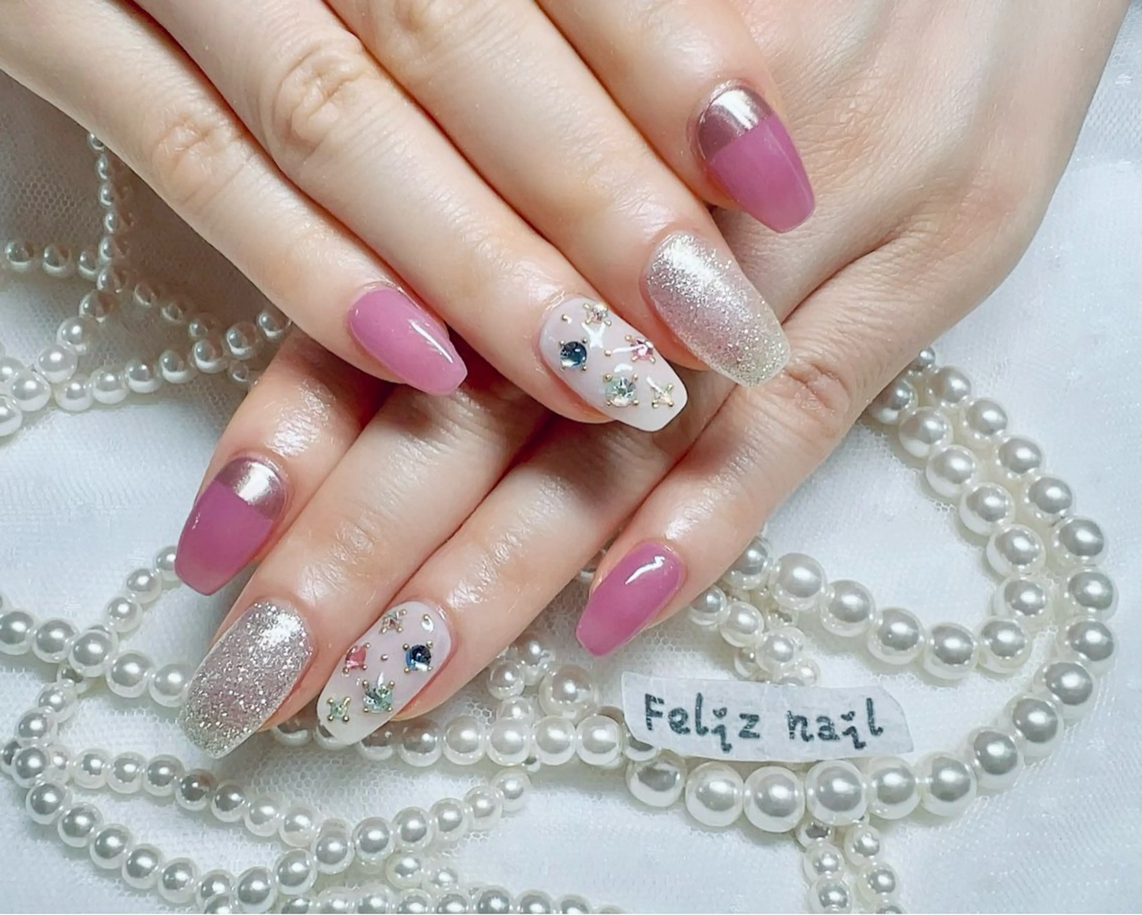 ネイル ジェルネイル キラキラネイル ニュアンスネイル オフィスネイル パラジェル ユキカ (ネイリスト)のネイルデザイン