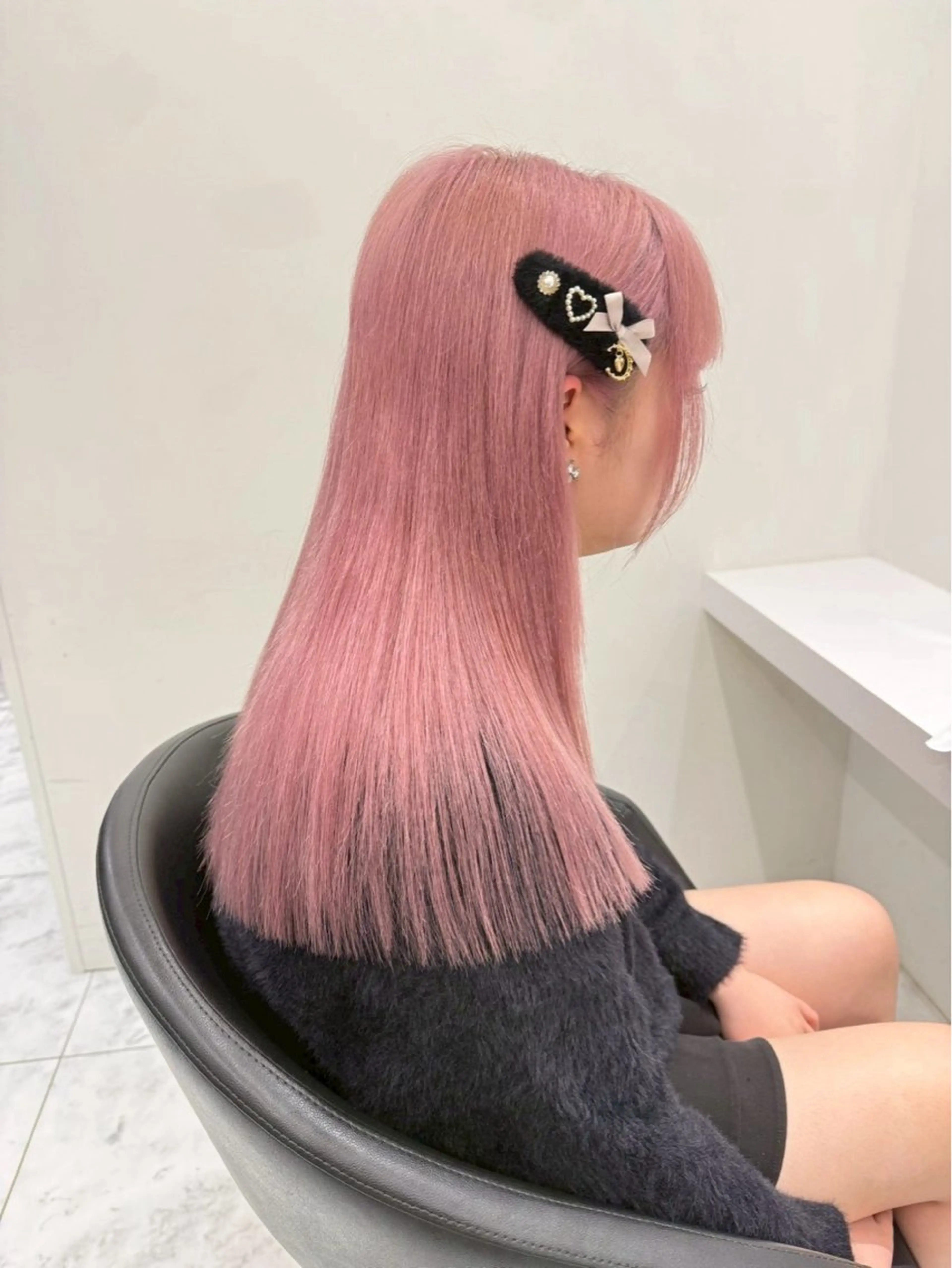 ロング カラー ブリーチ 透明感カラー ハイトーンカラー ヘアカラー ハイトーンカラー💞 くるみ🎀のヘアスタイル