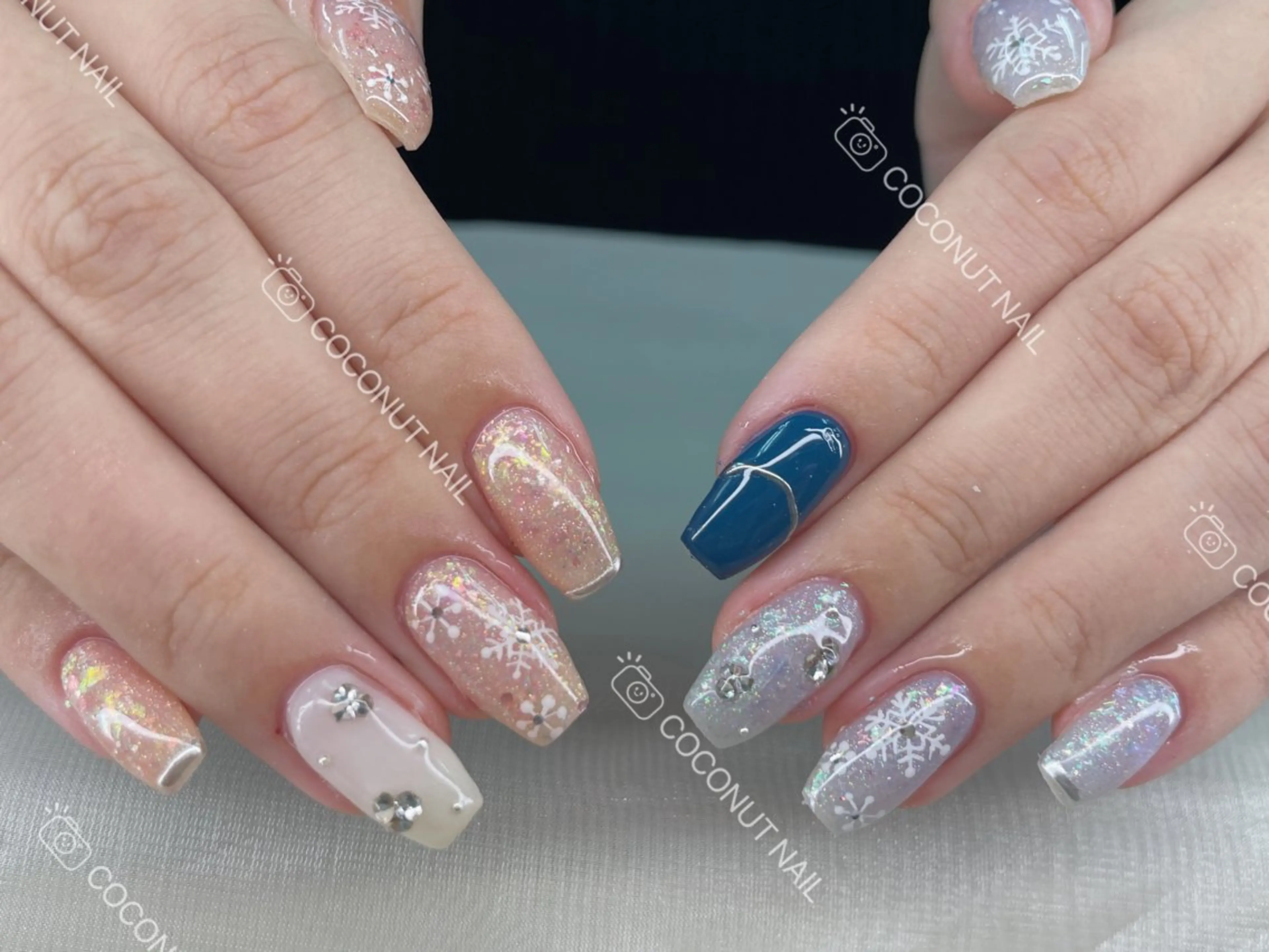 ネイル べっ甲ネイル フレンチネイル キラキラネイル マグネットネイル 大理石ネイル(マーブル) ハンドネイル 神田 ココナッツのネイルデザイン