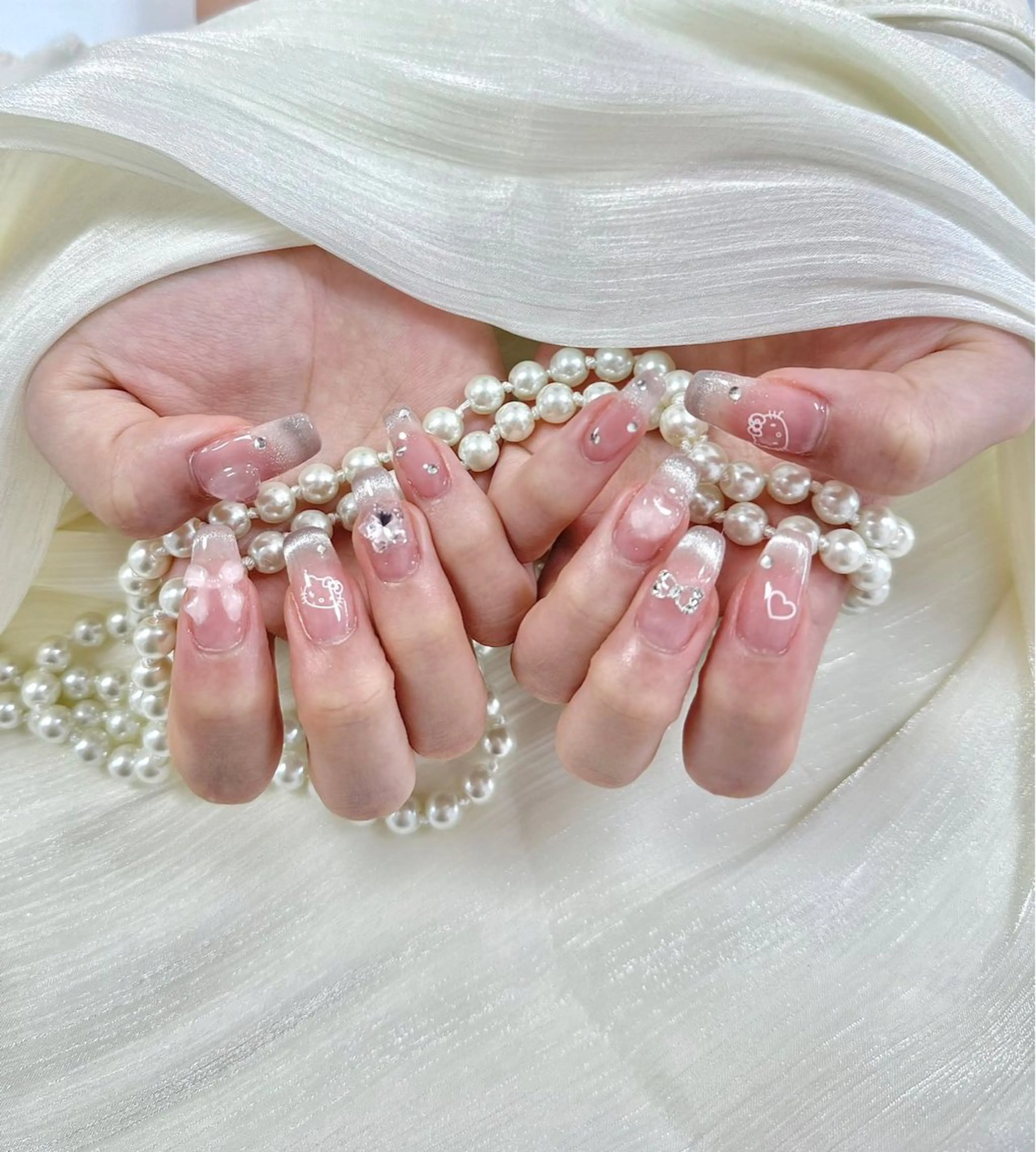 ネイル ハンドネイル ハンドケア 🍑 momo_nailのネイルデザイン