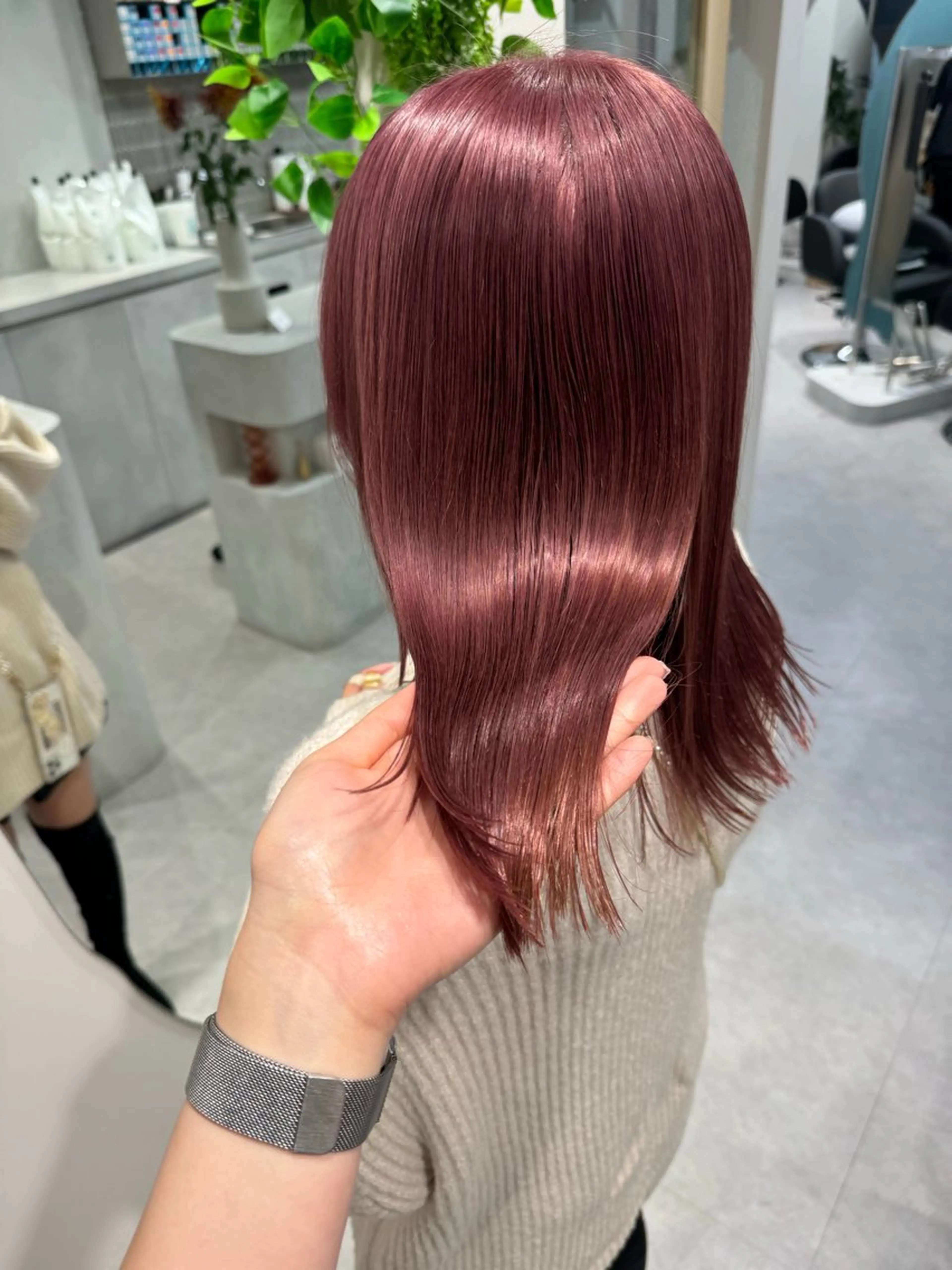 ミディアム カラー 高畑 恵莉 👒 暖色 / 艶髪 🧺のヘアスタイル