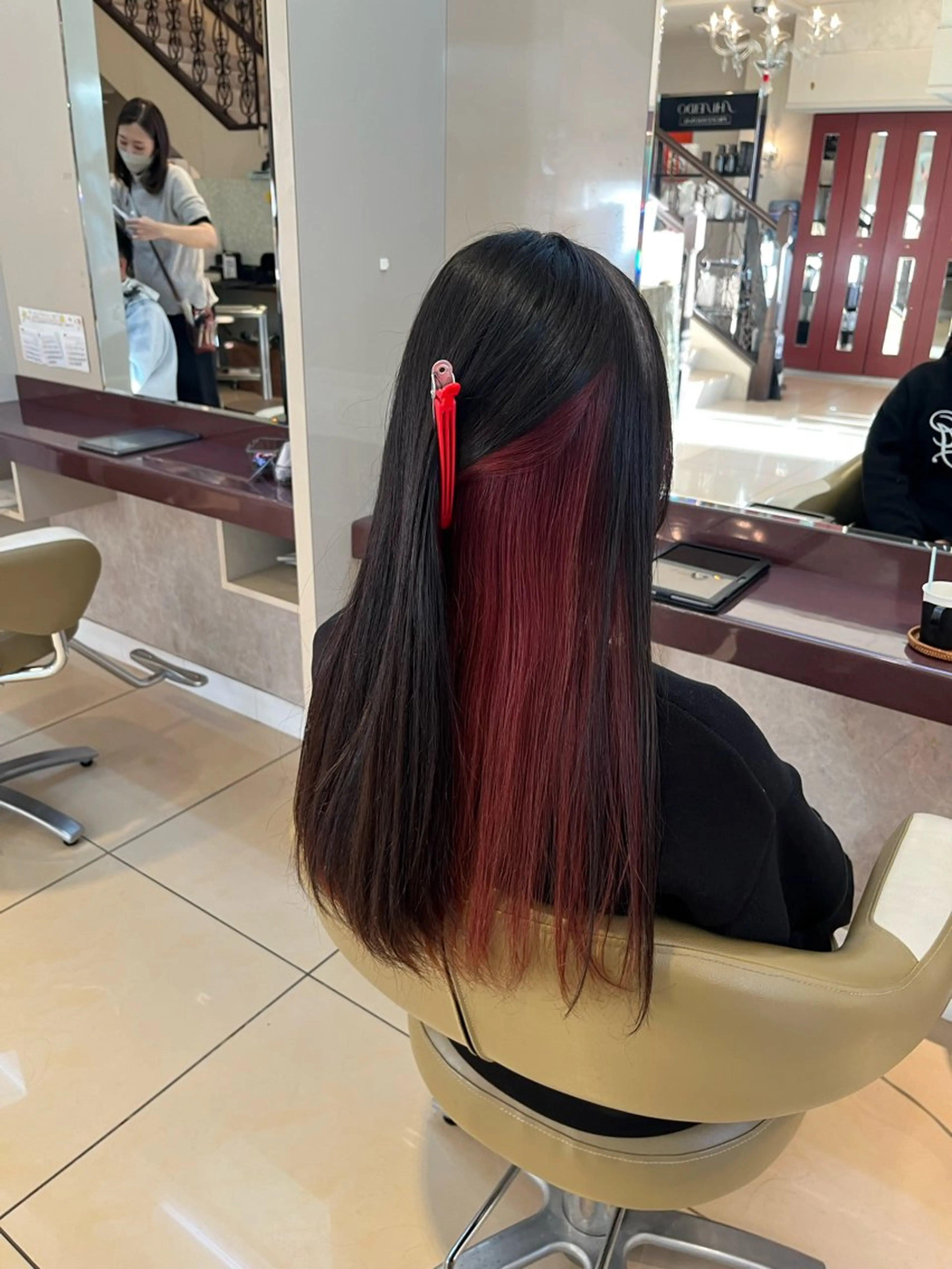 ロング カラー ヘアカラー 八重樫 夢愛のヘアスタイル