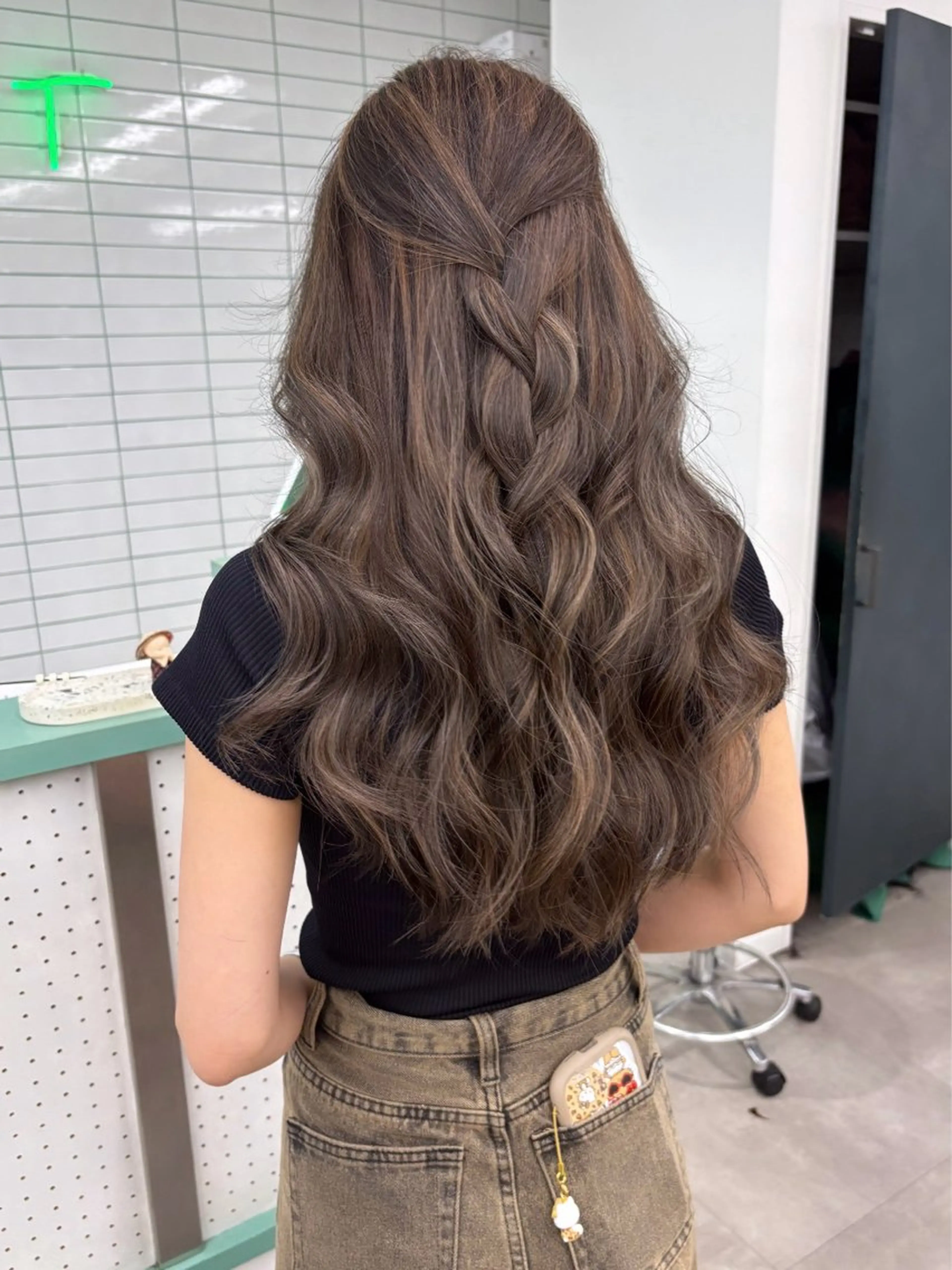 ロング ヘアカラー トリートメント Miyu🌊/海外 風ハイライトのヘアスタイル