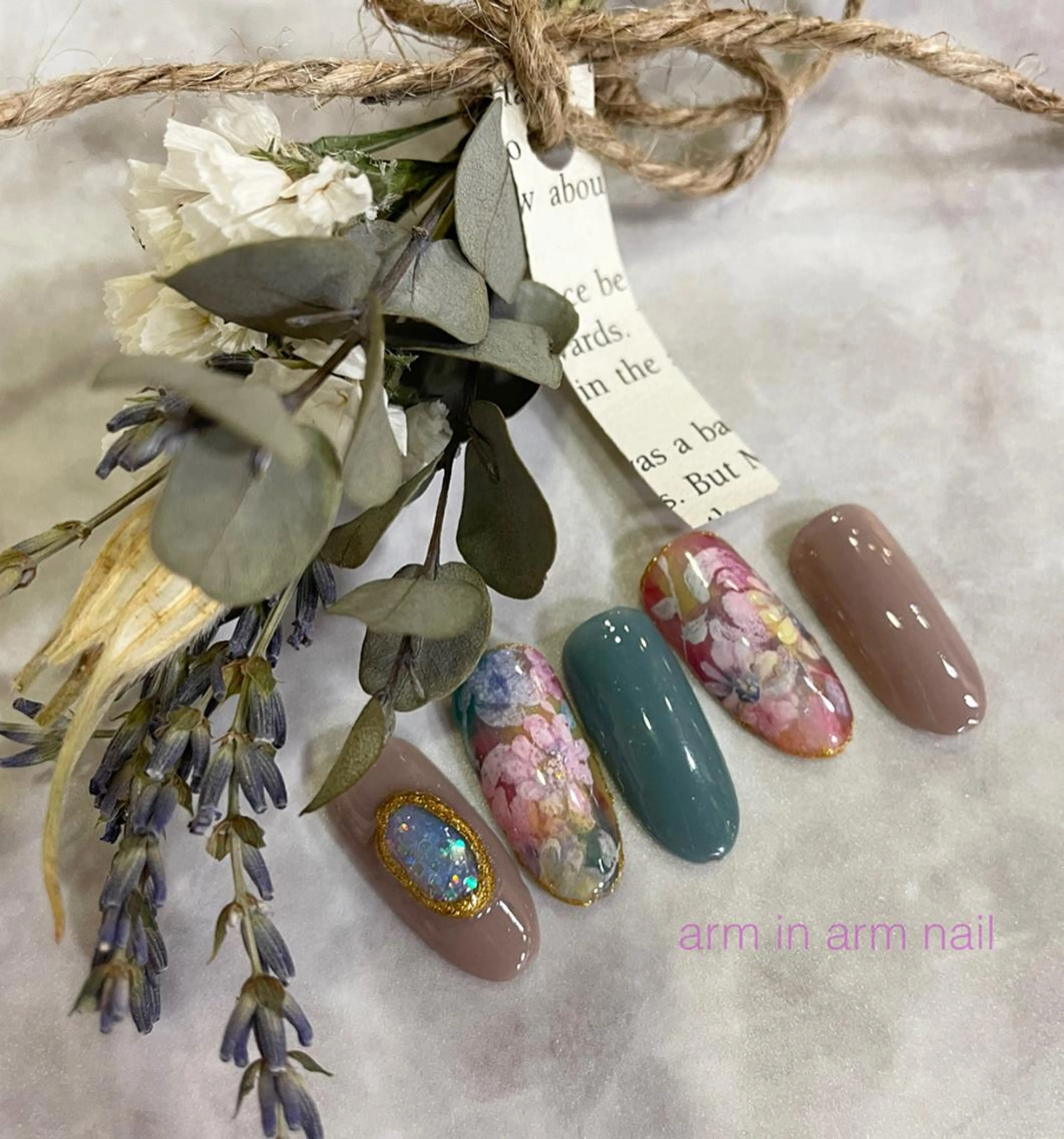 ネイル arm in arm ︎✿Yamamotoのマツエク・マツパデザイン