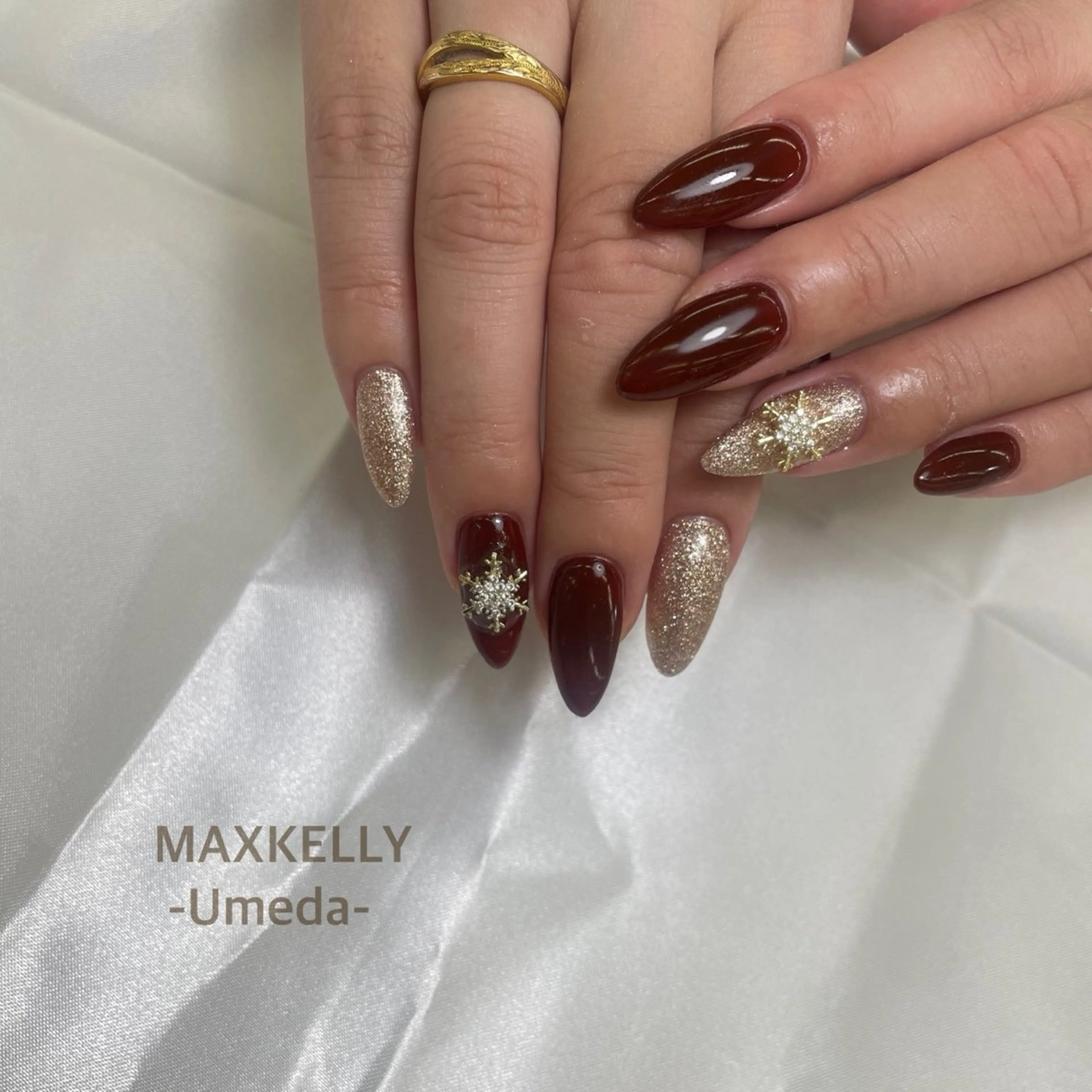 ネイル CHIKASHIGE MAXKELLY🐚のネイルデザイン