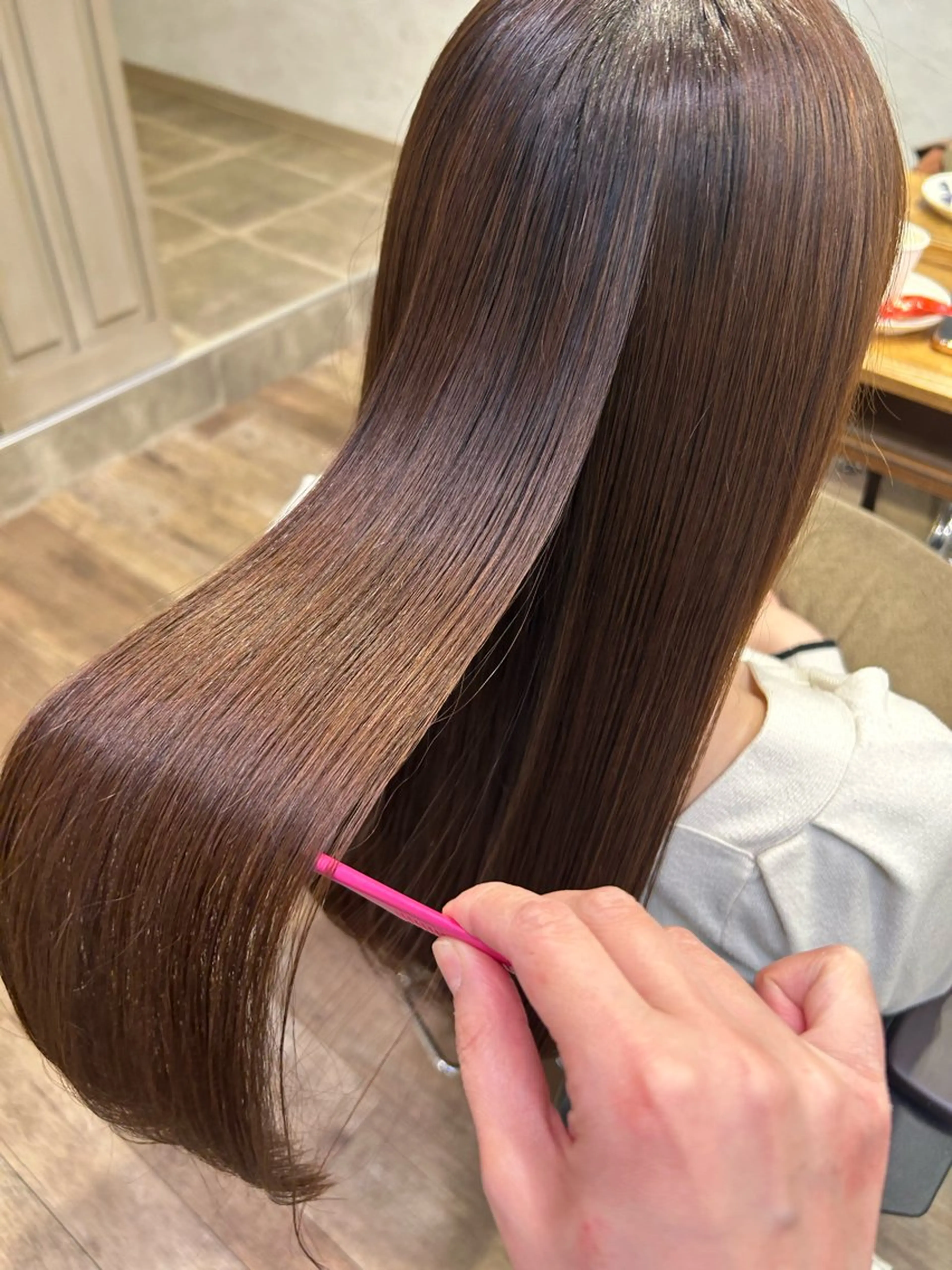 ロング 山口 栞奈のヘアスタイル