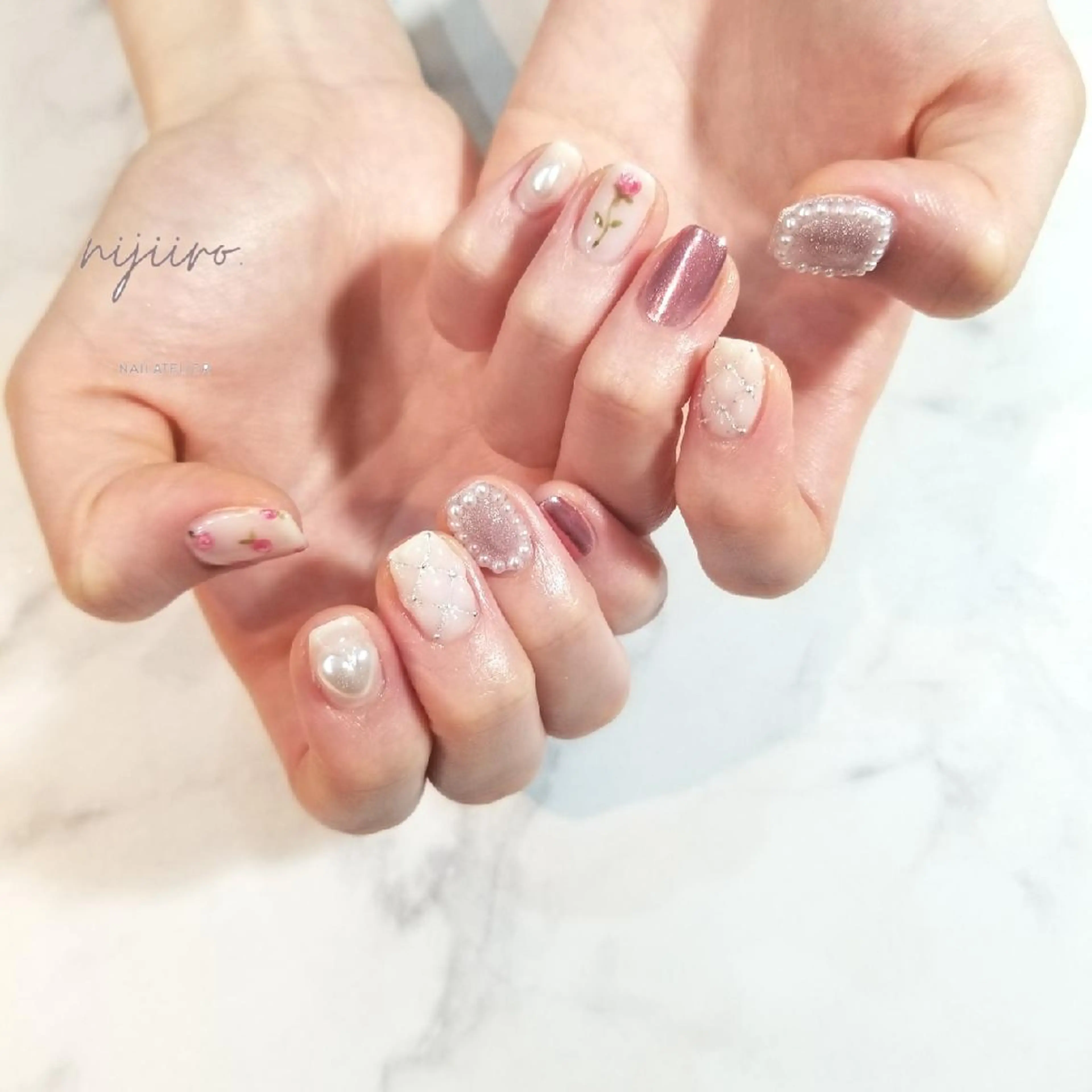 ネイル ハンドネイル nijiiro🌈 サトウのネイルデザイン