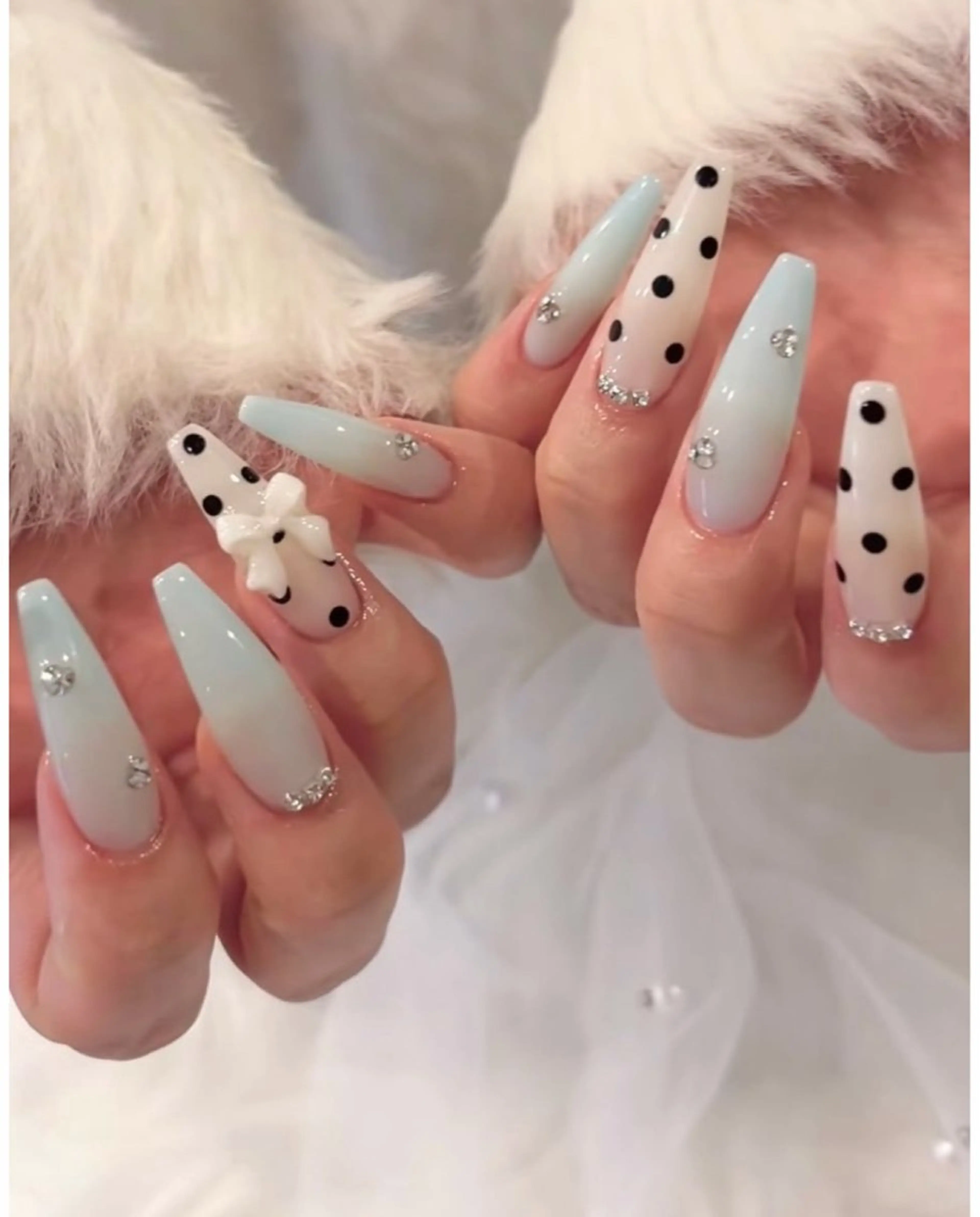 ネイル フレンチネイル キラキラネイル 韓国ネイル シンプルネイル ワンホンネイル ハンドネイル MEI Nailのネイルデザイン