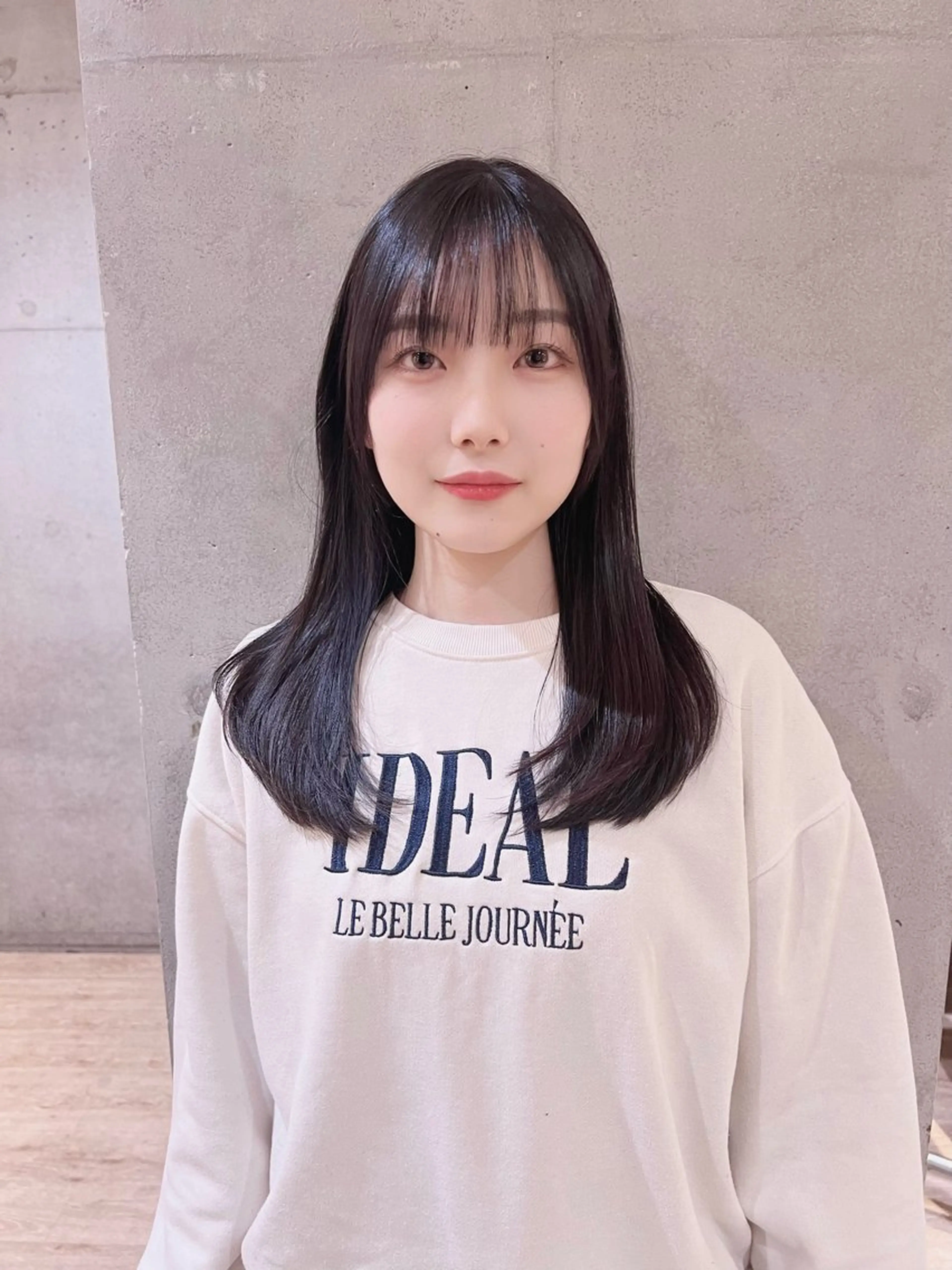 セミロング カラー 小顔ショート🌿 Say.石川葵のヘアスタイル