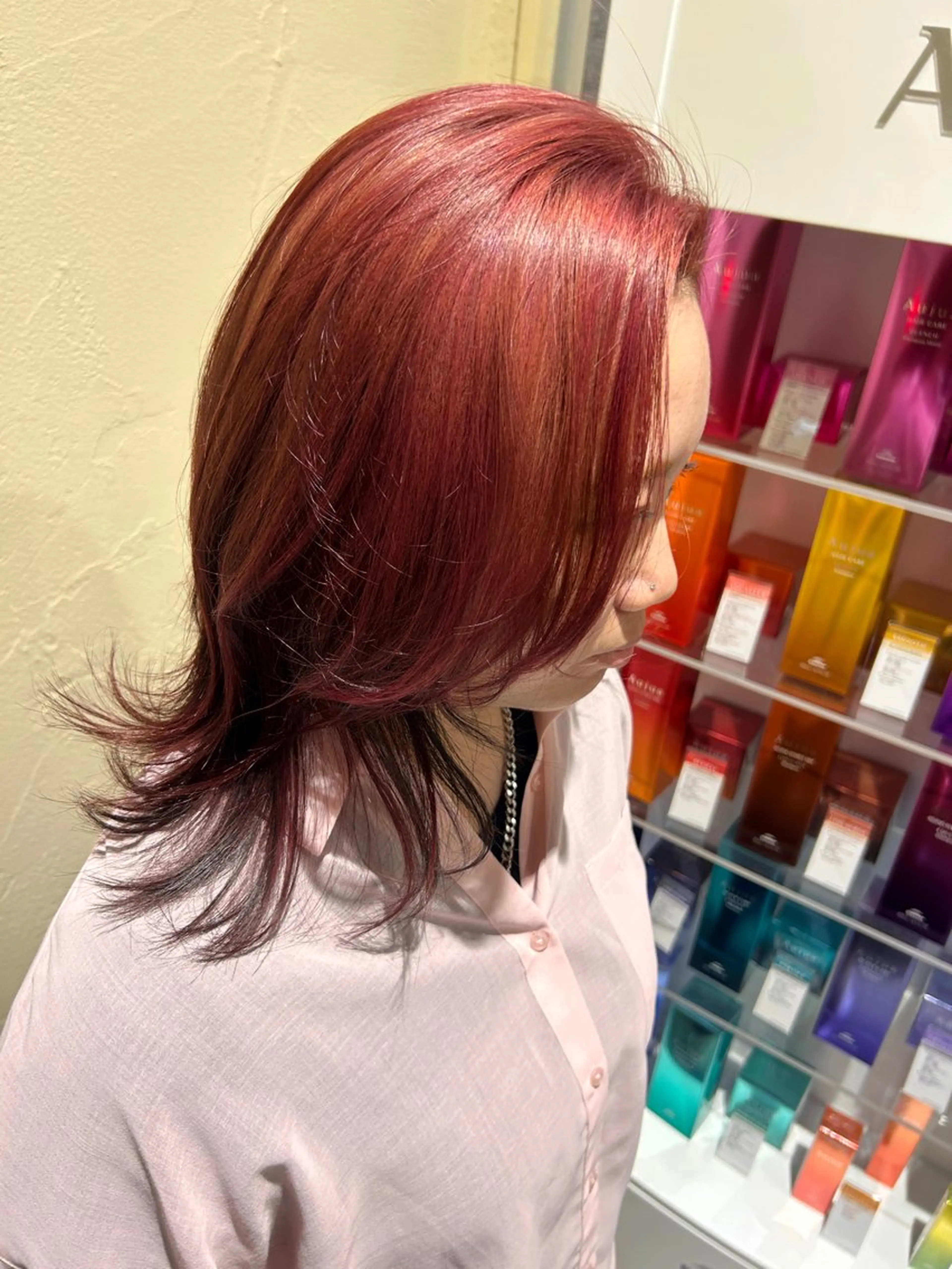セミロング 井上 萌のヘアスタイル