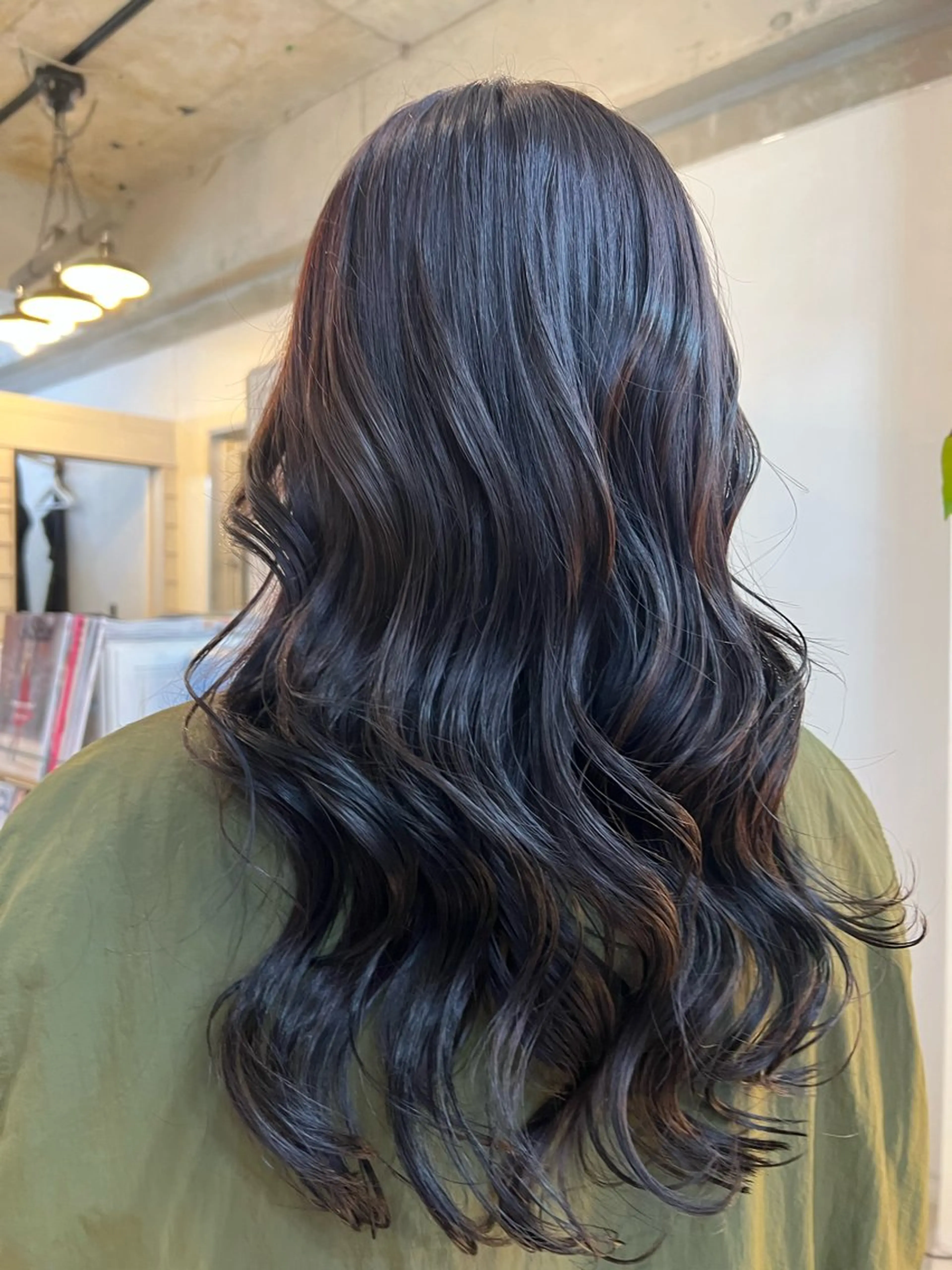 カラー YUI ハイトーンカラーのヘアスタイル