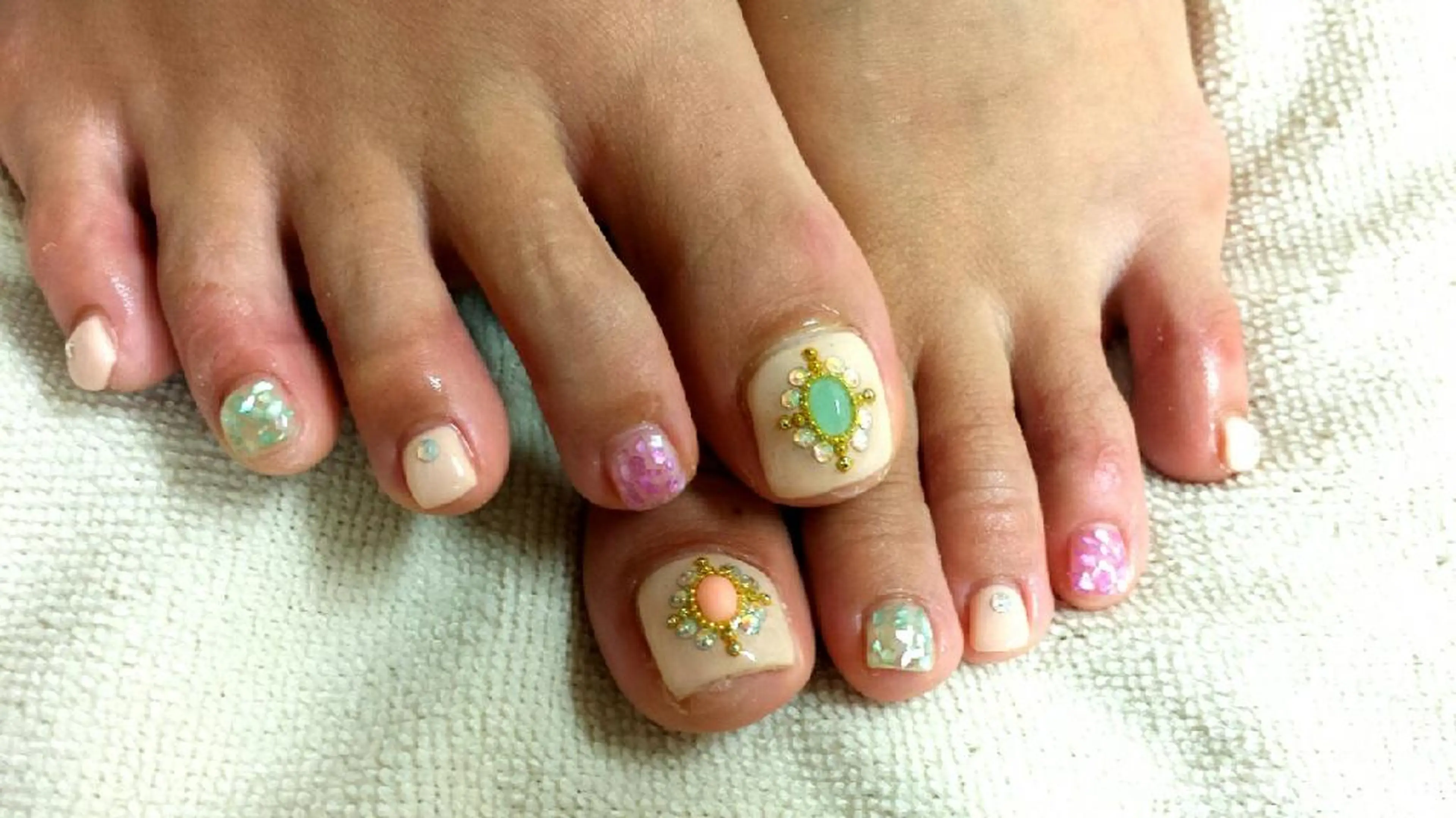 ネイル 河野ちえ (雑誌掲載サロン)のネイルデザイン