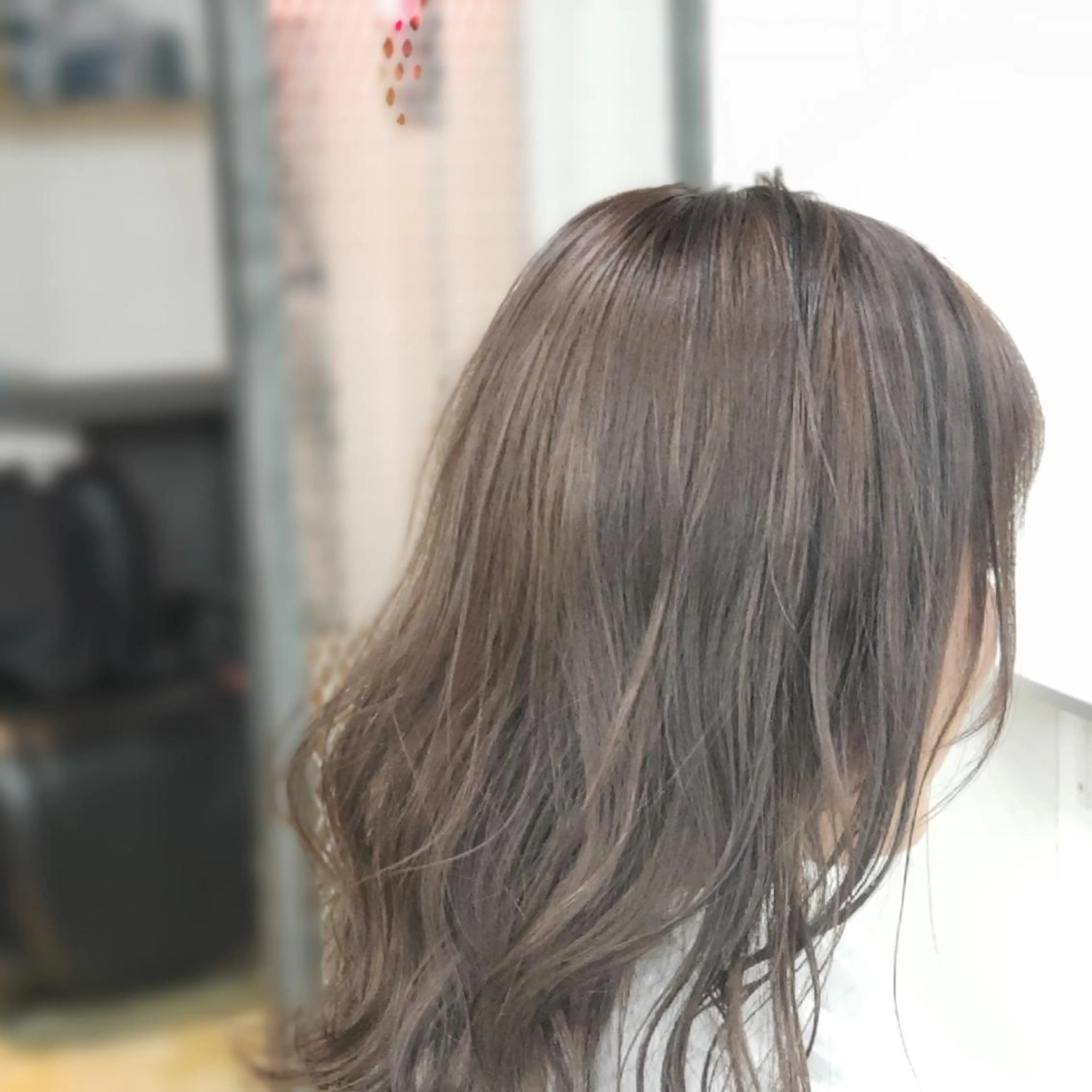 ミディアム カラー カット ヘアカラー トリートメント T'S:RE hair lounge所属・多田 遼太のヘアスタイル