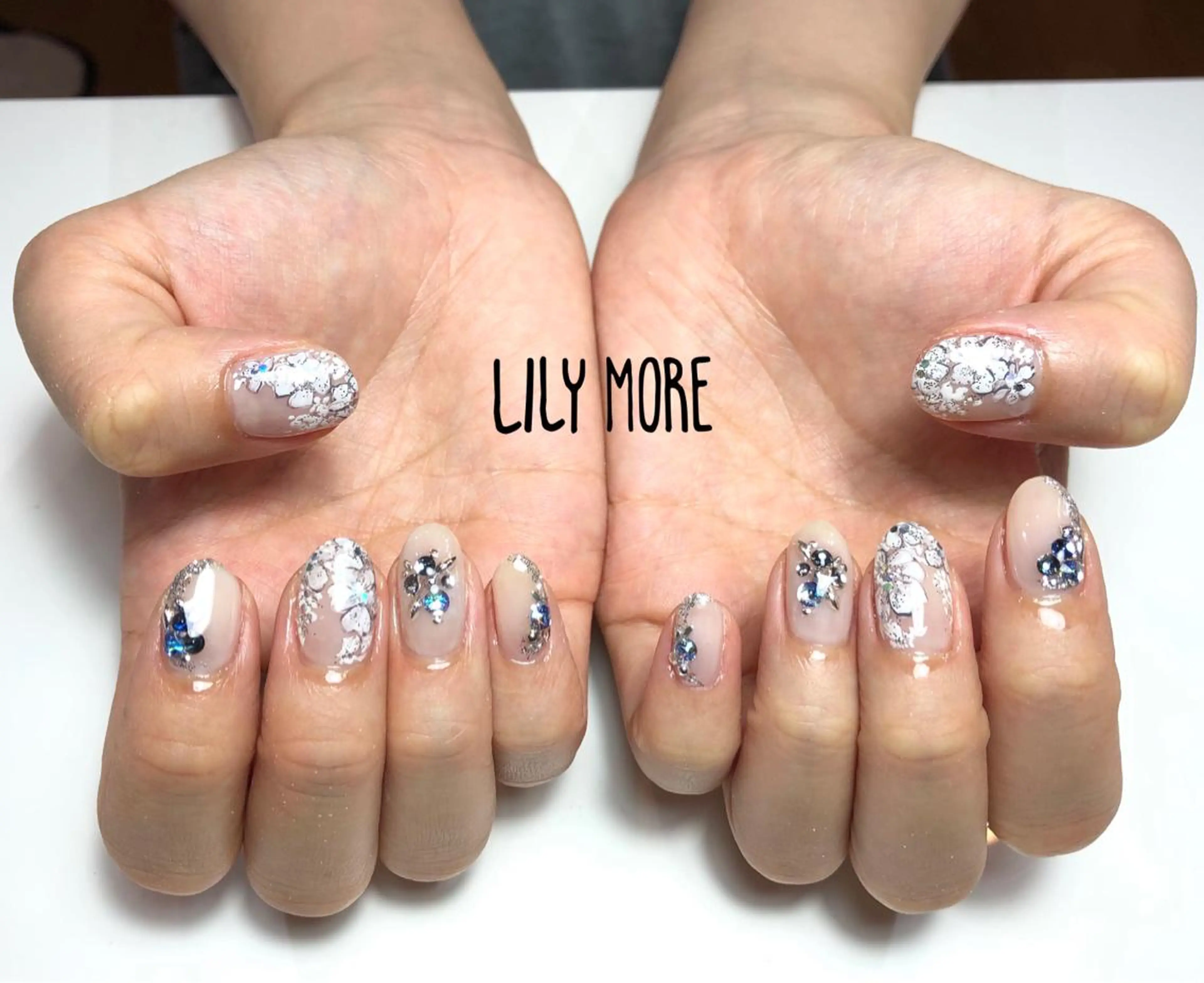 ネイル フラワーネイル Lily closetのネイルデザイン