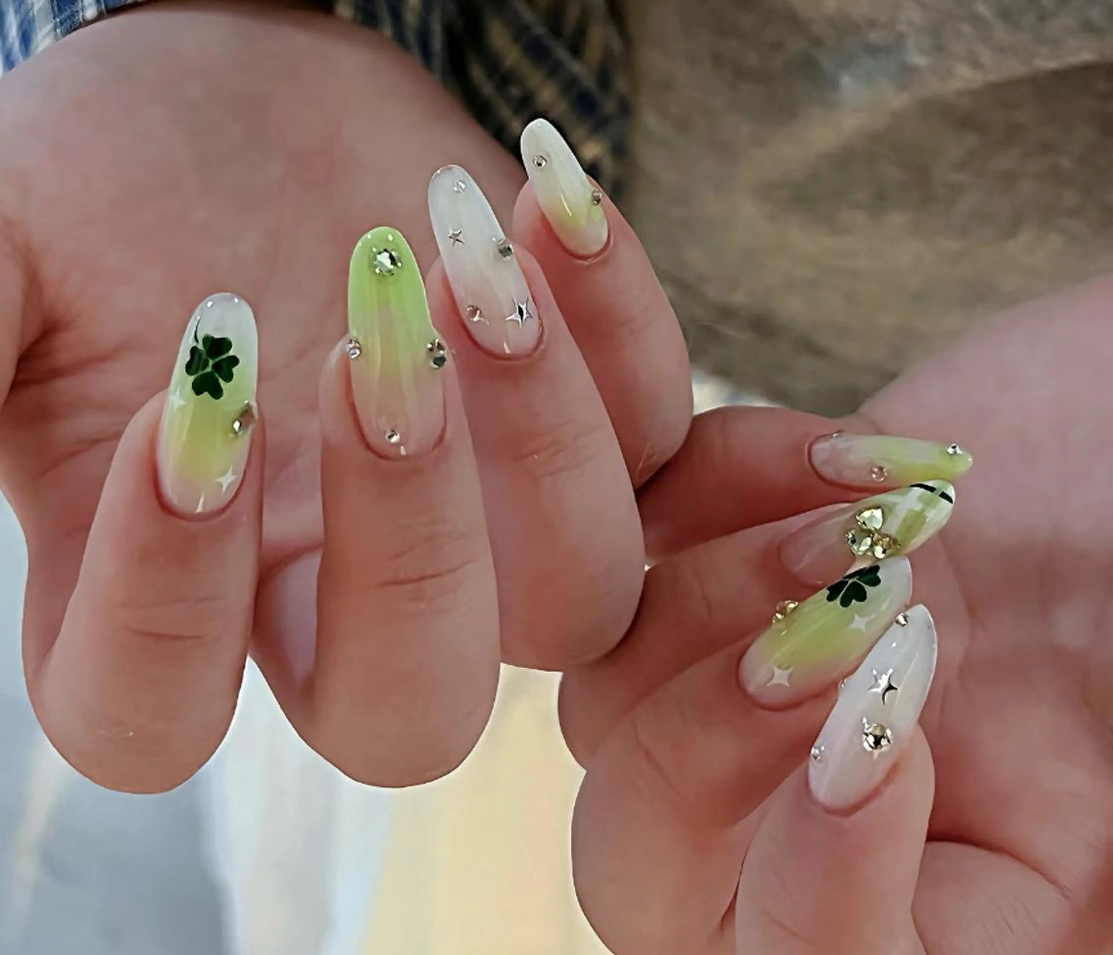 ネイル ハンドネイル エリ🫧 nail池袋東口のネイルデザイン
