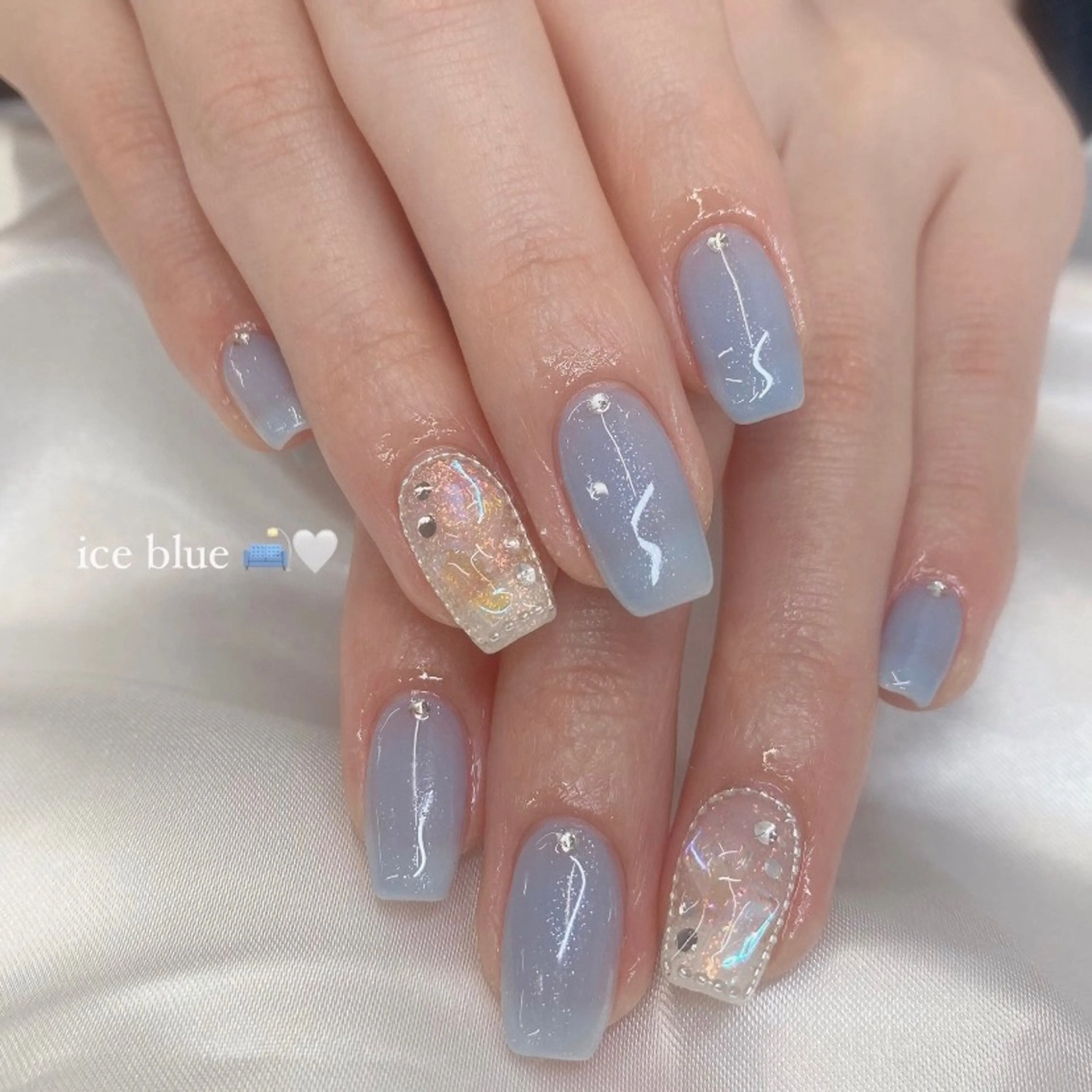 ネイル ハンドネイル 【LILY】 ainaのネイルデザイン