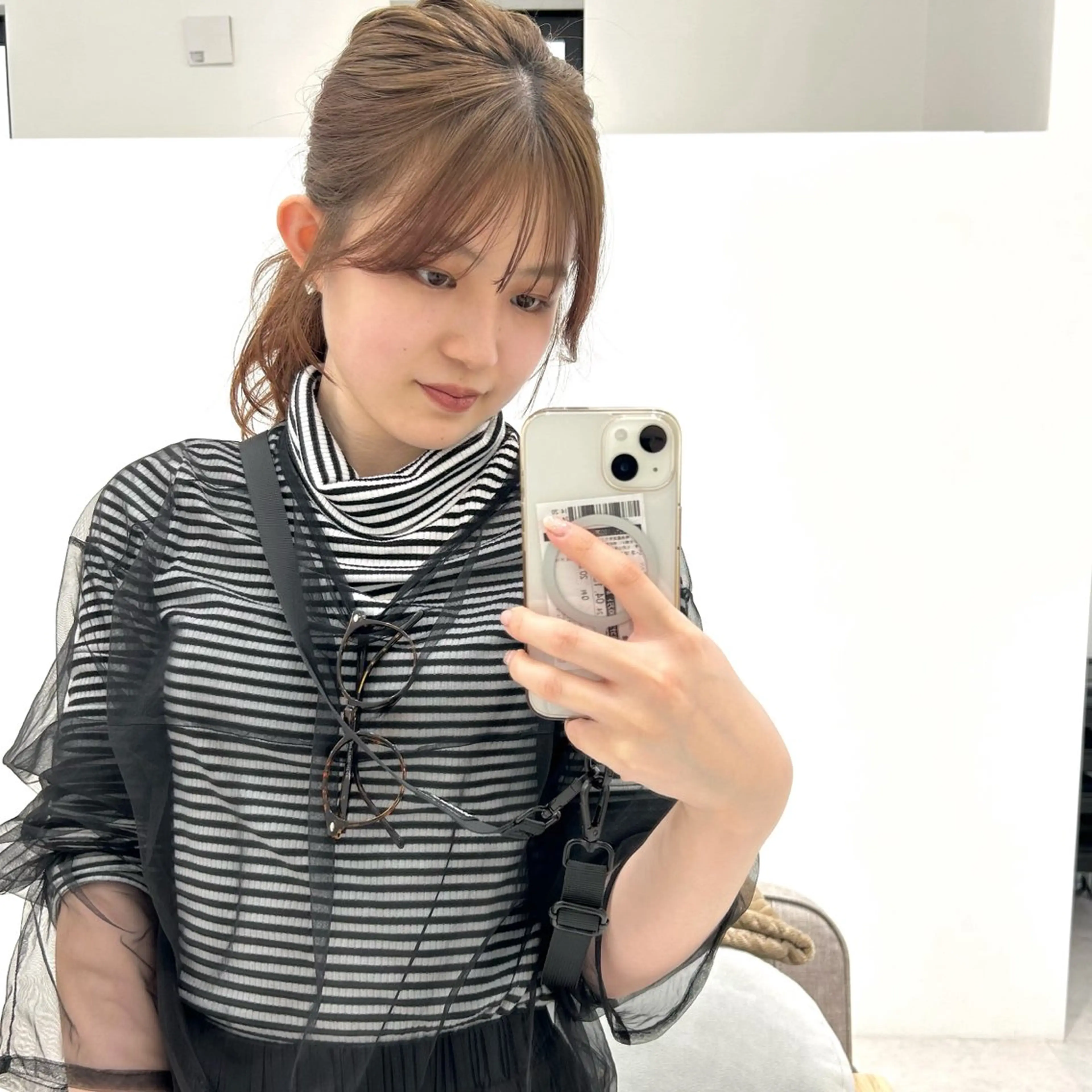 ミディアム カラー チアキ ジュリのヘアスタイル