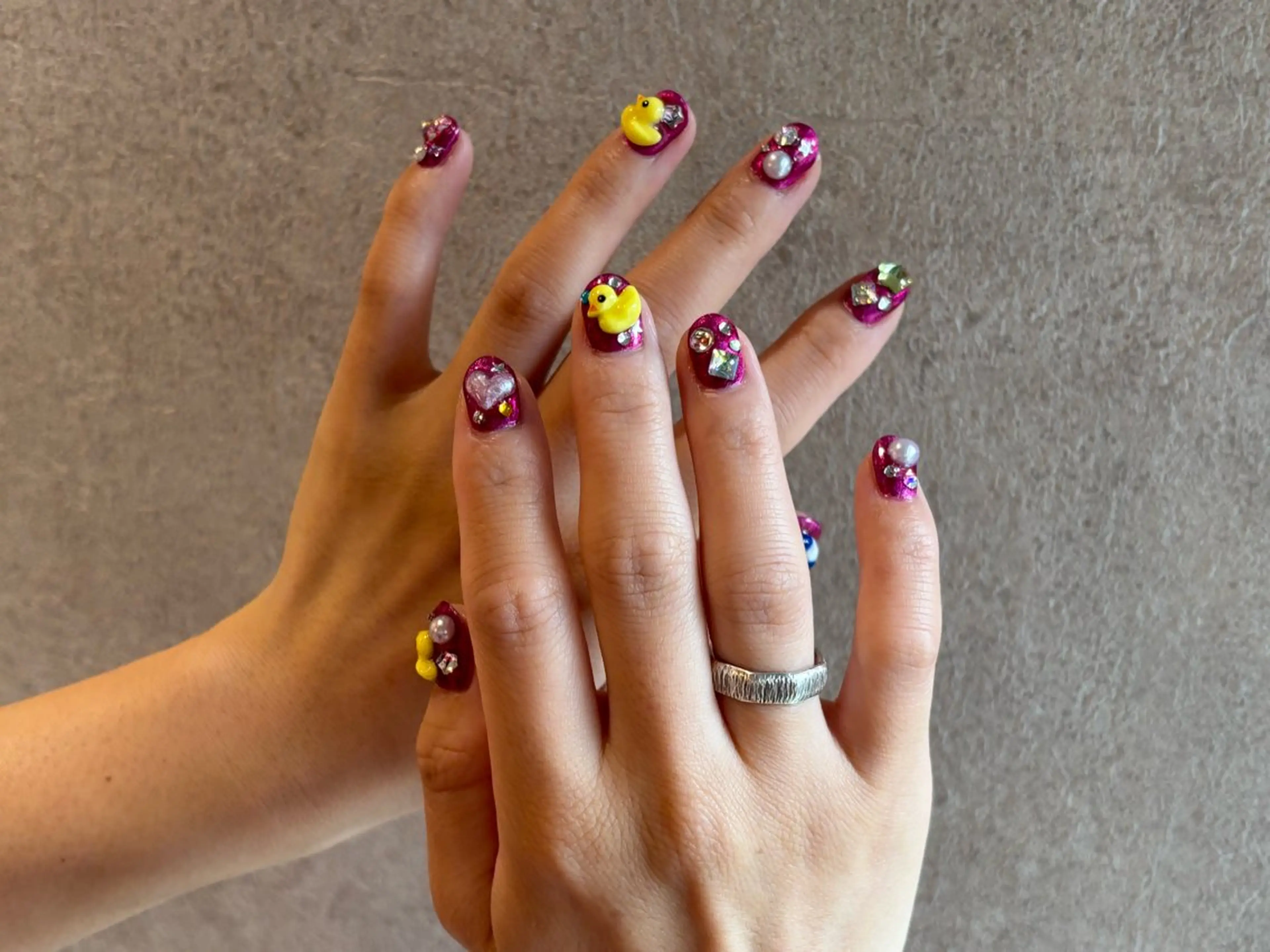 ネイル ジェルネイル 持ち込み パラジェル ハンドネイル パラジェル / マグネット/AYAのネイルデザイン