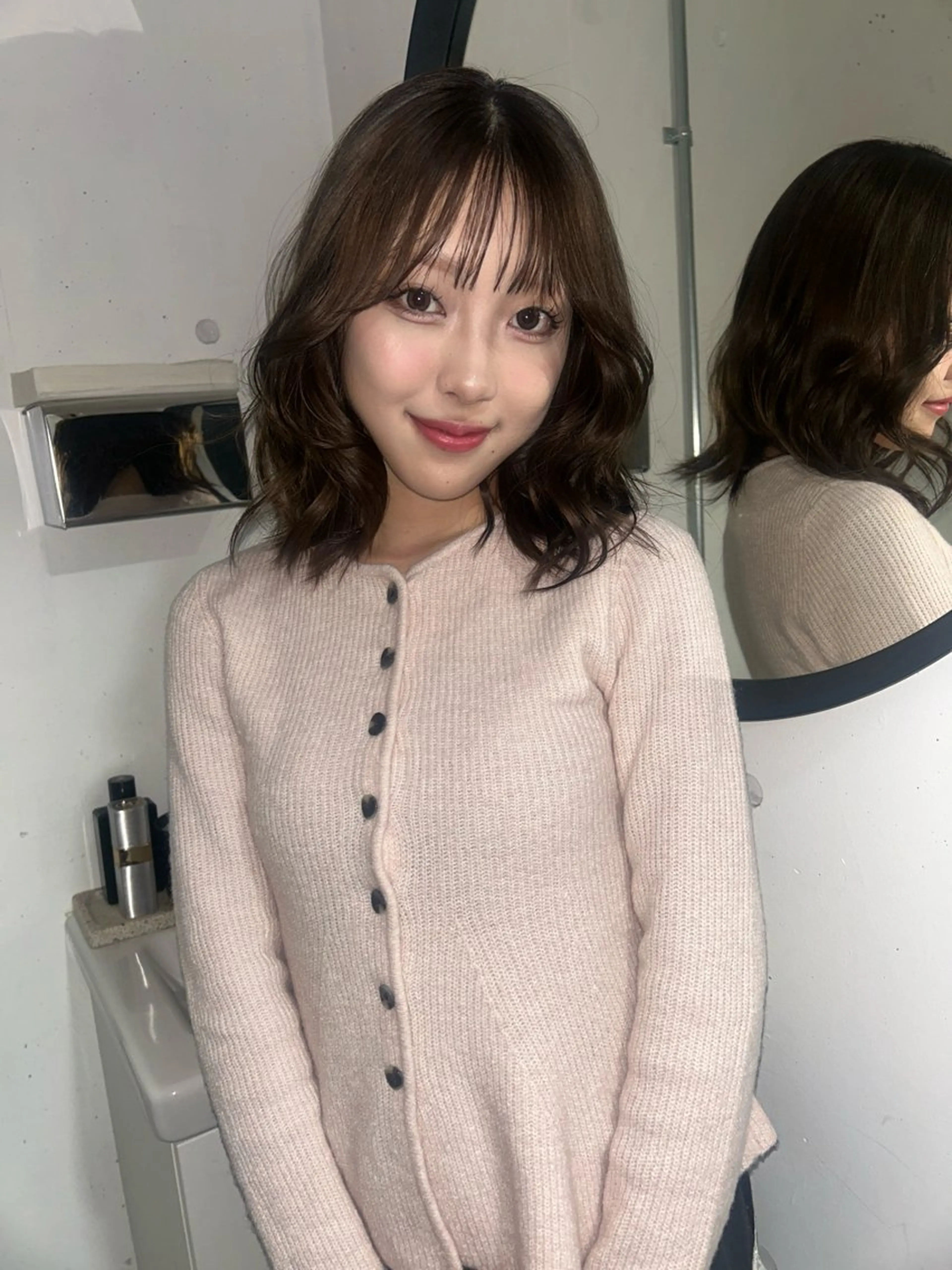 ミディアム ヘアカラー レイカ /ハイトーンのヘアスタイル