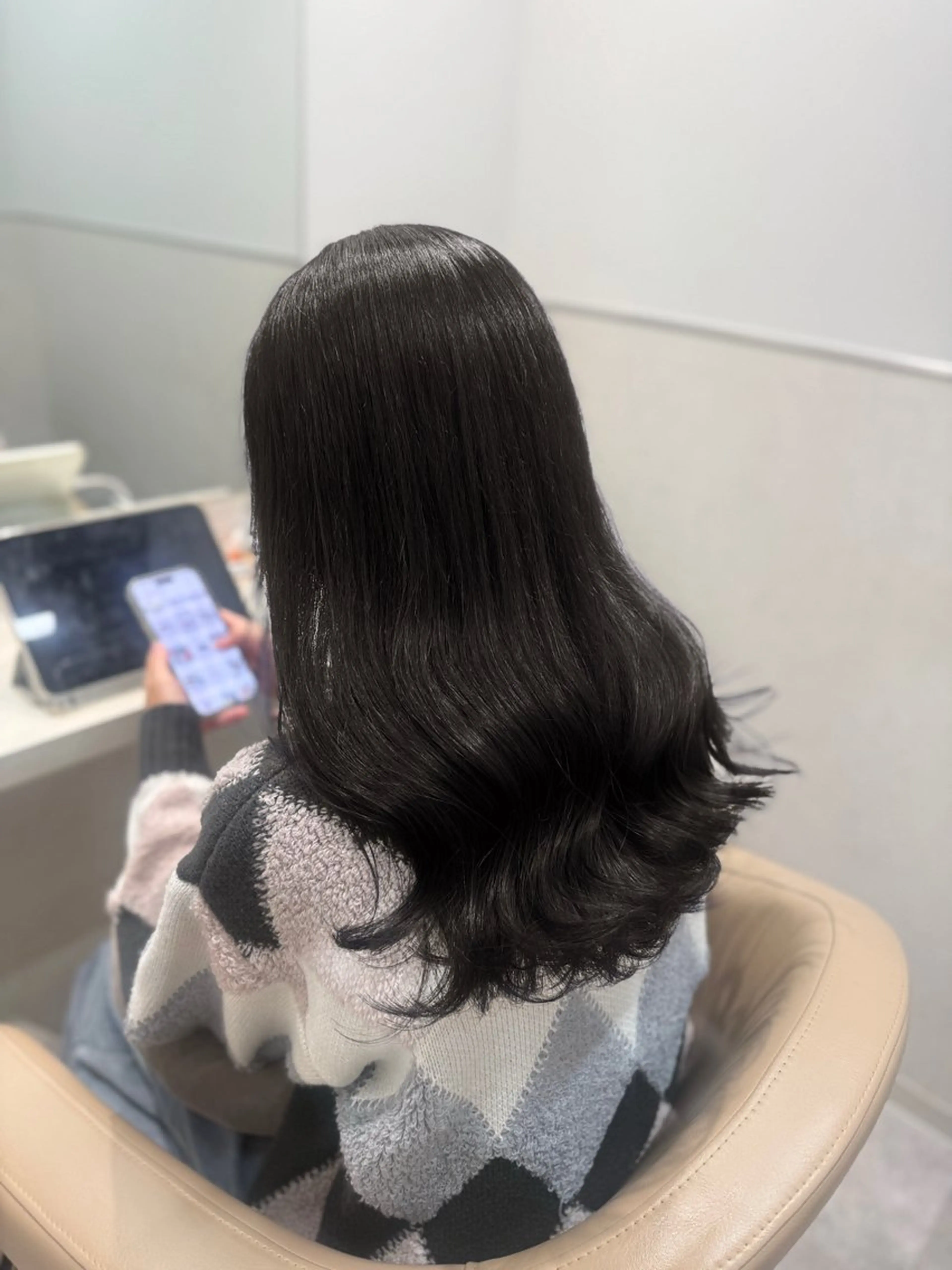 ロング カラー グレージュ ヘアカラー トリートメント ラベンダー💜 グレージュ🩶のヘアスタイル