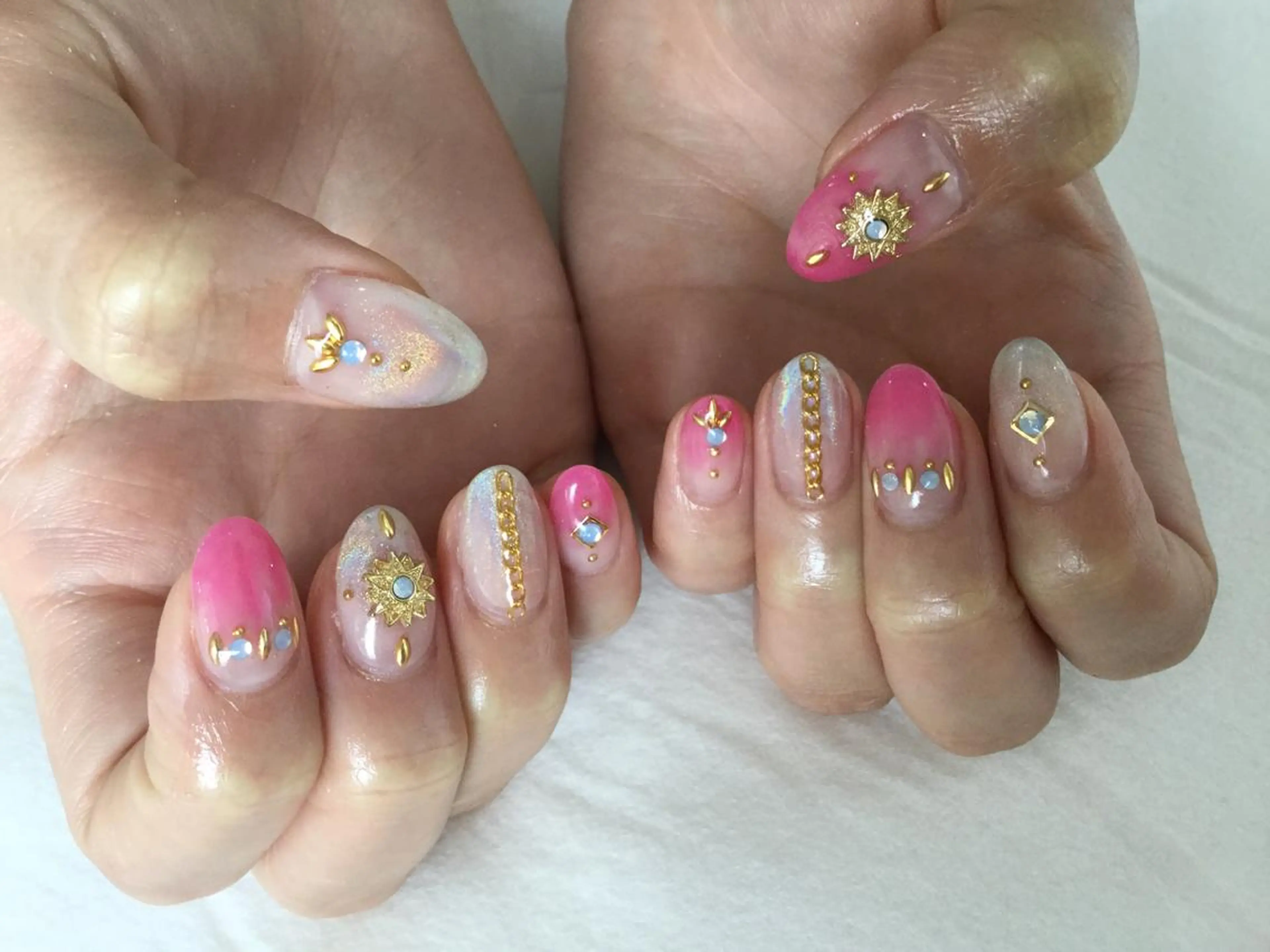 ネイル ハンドネイル 💎🐰 saki. m 🐰💎のネイルデザイン