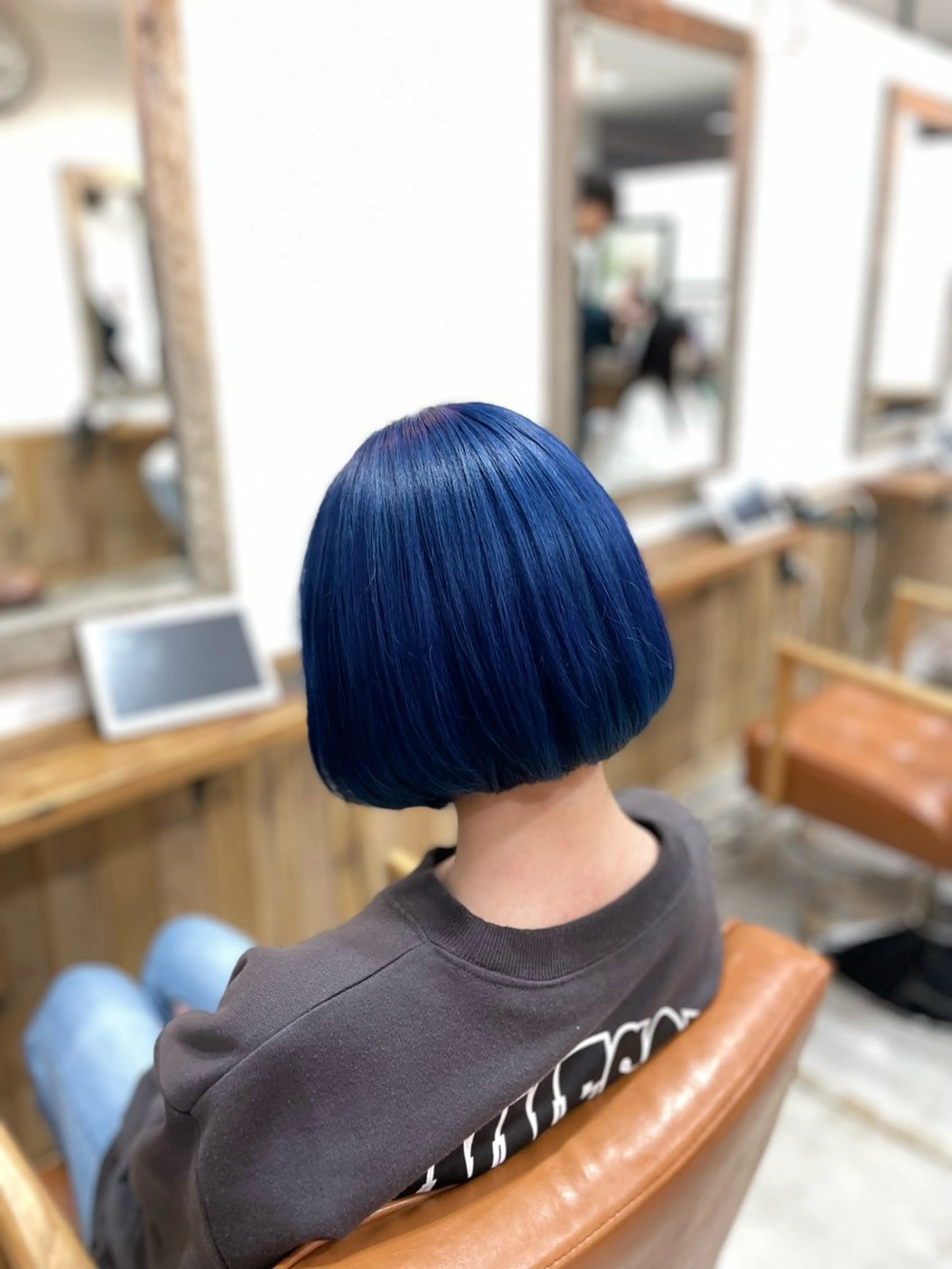 ミディアム カラー ヘアカラー Kana .のヘアスタイル