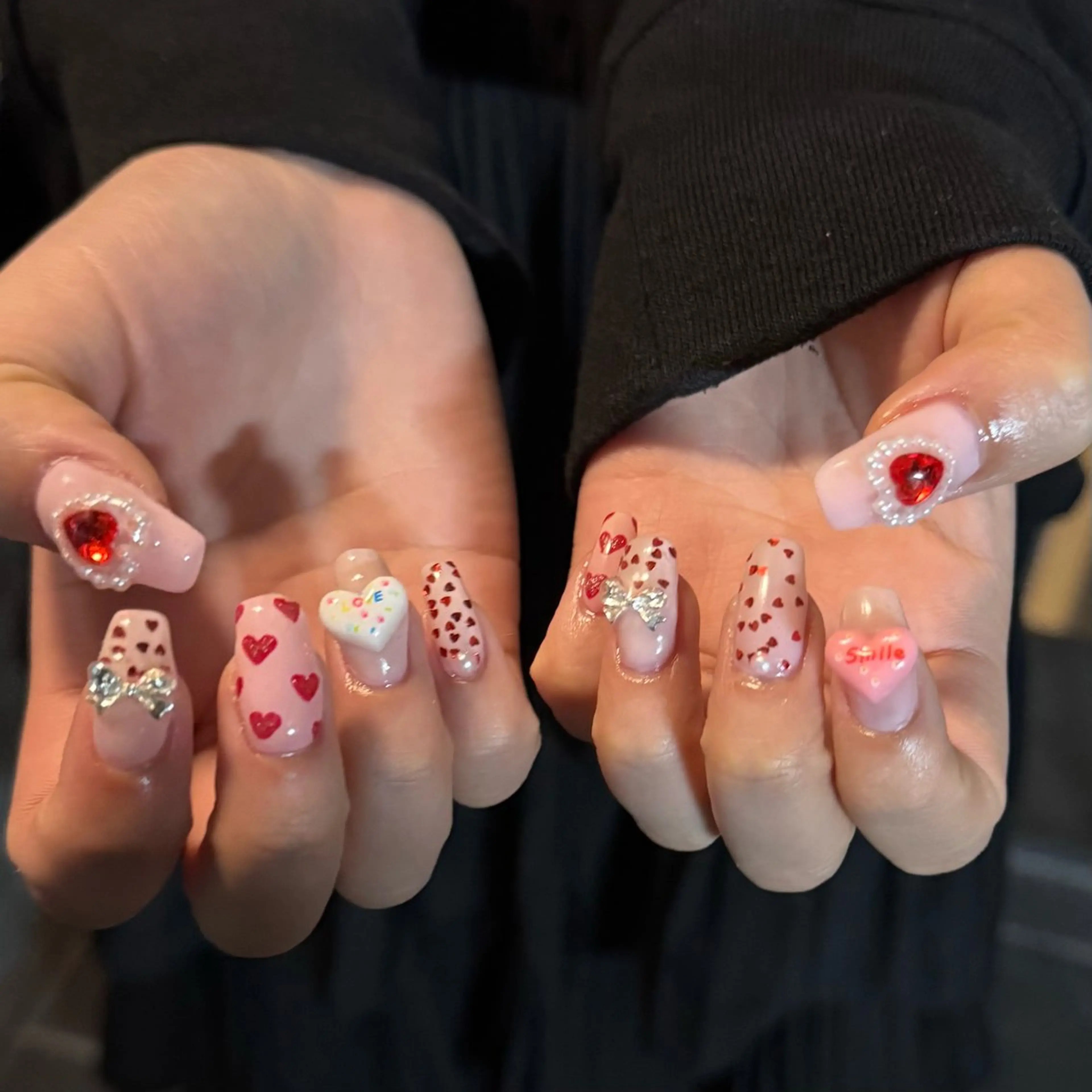 セミロング 小川 柚香のネイルデザイン