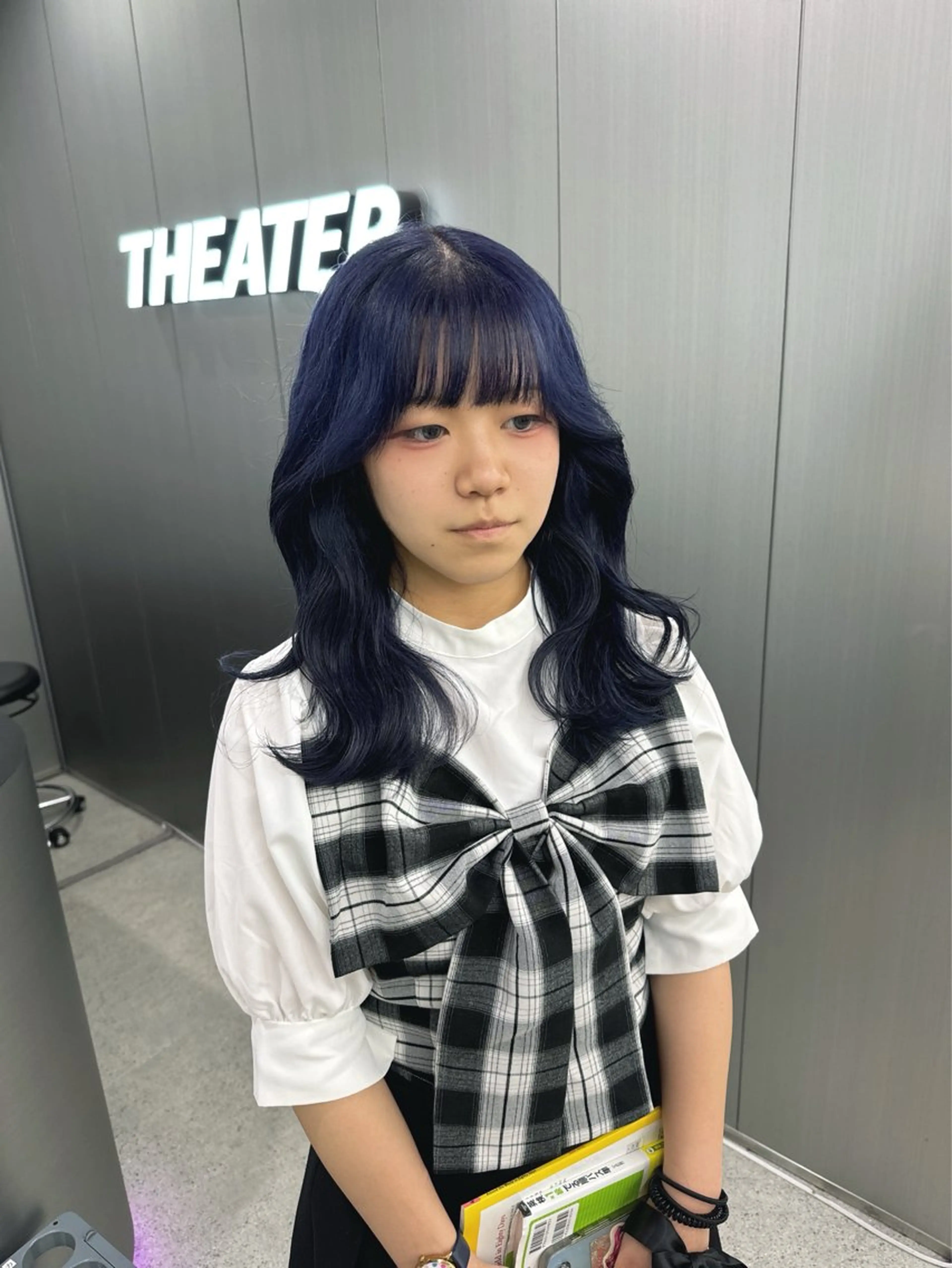 ロング カラー 暗髪🩶ラベンダー/ ブルー/ユウナ🤍のヘアスタイル