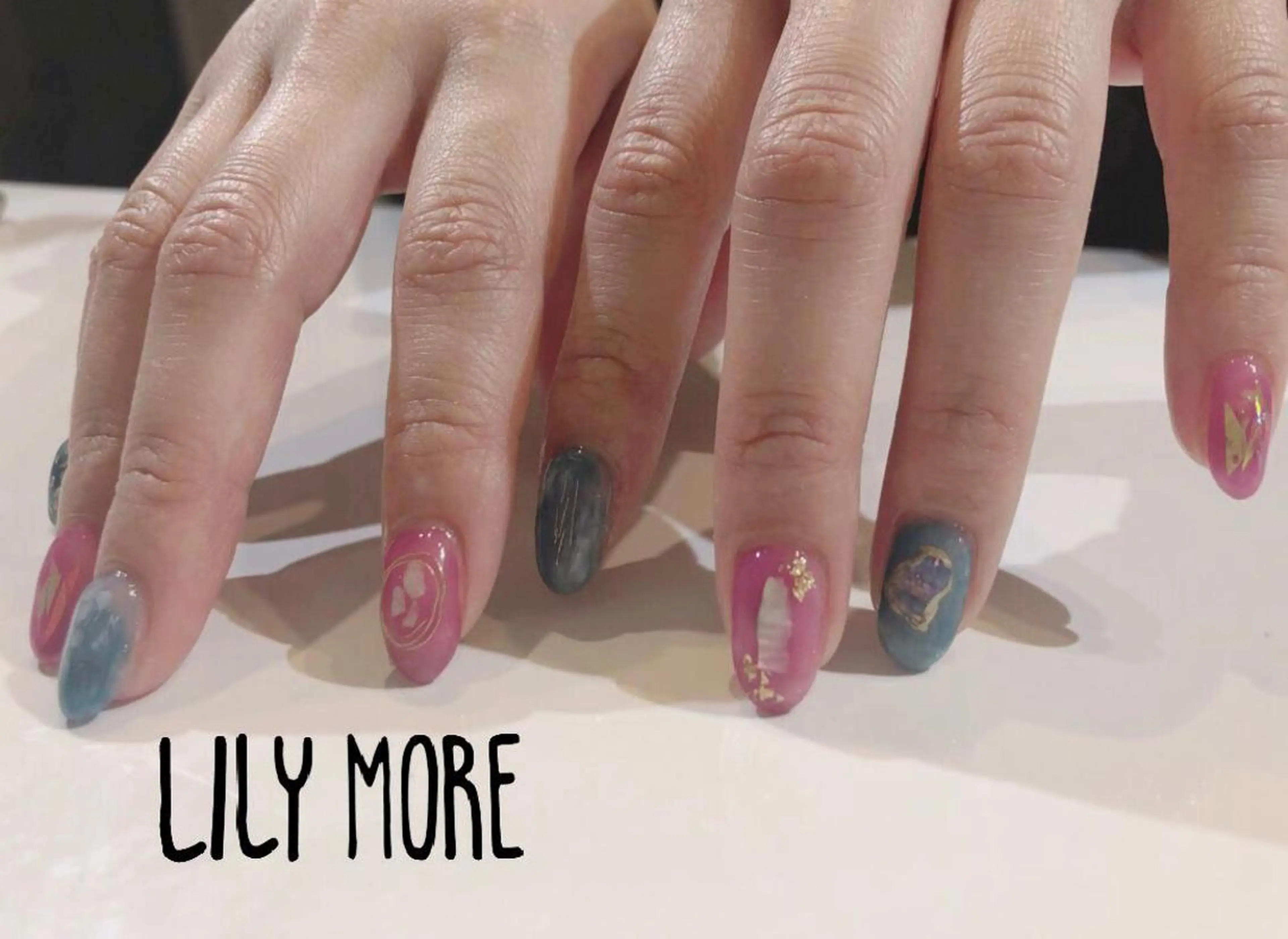 ネイル ニュアンスネイル Lily closetのネイルデザイン