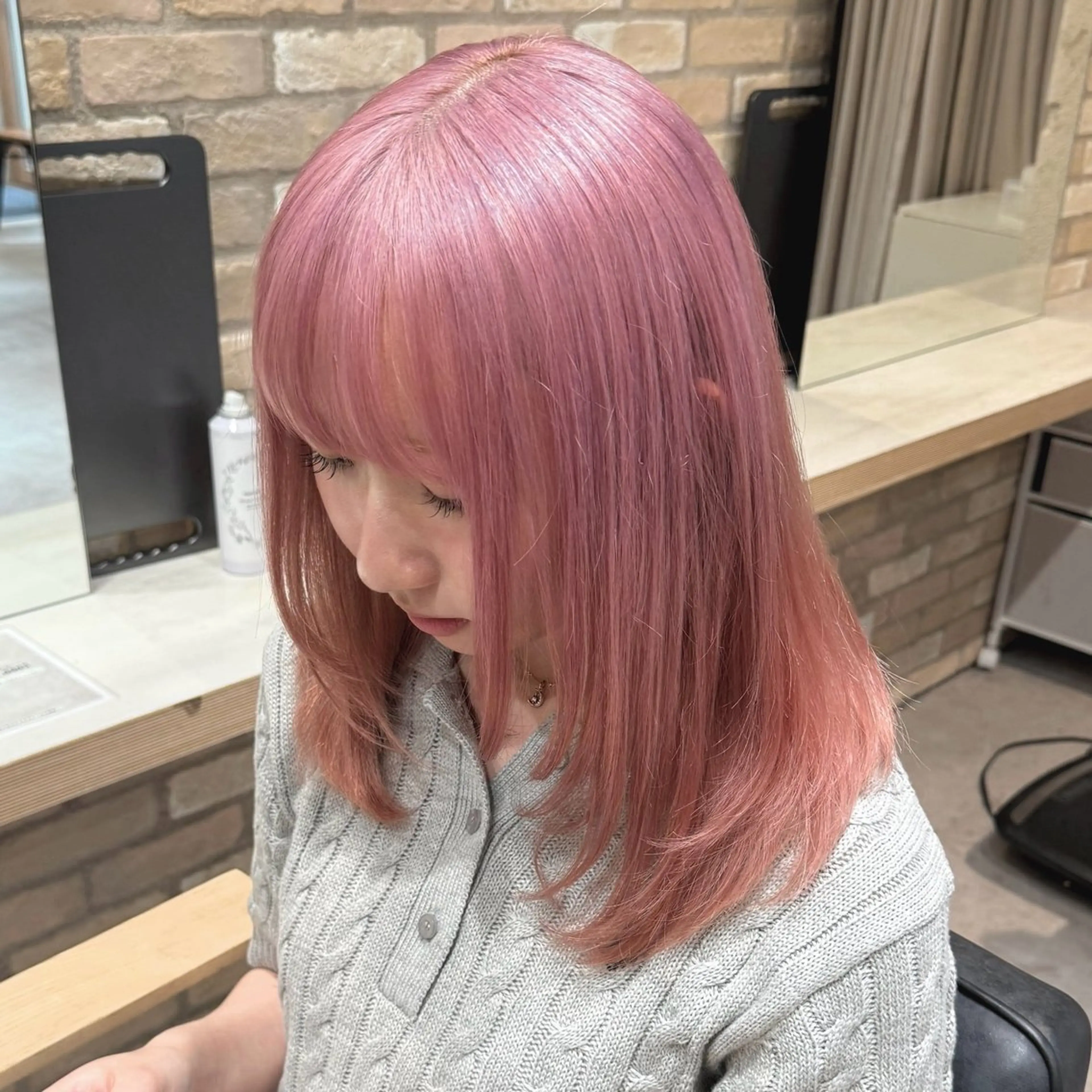 セミロング カラー ピンクカラー レイヤーカット カット ヘアカラー 🩶レイナ🩶 color/nailのヘアスタイル