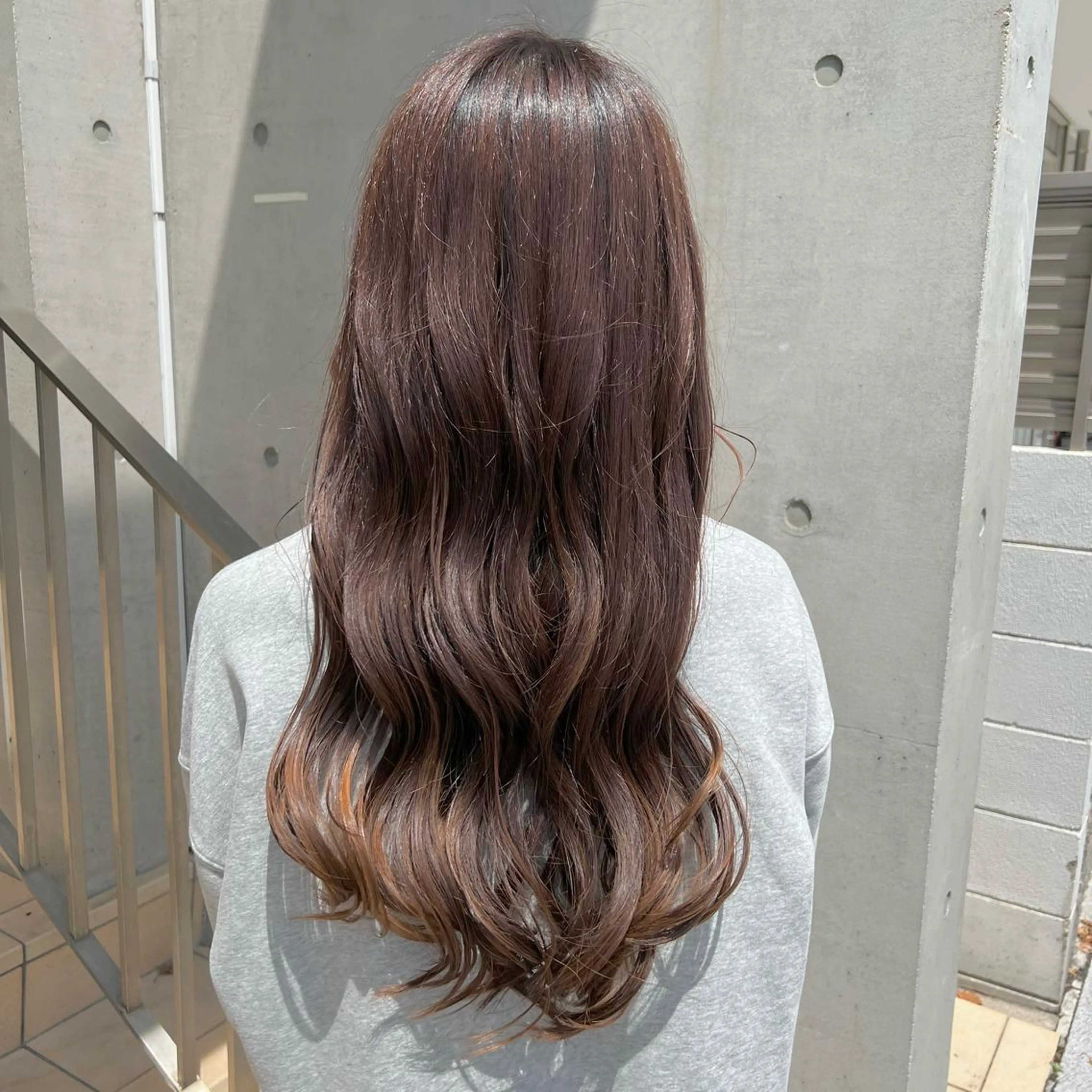 カラー ベージュカラー ヘアカラー トリートメント stylist 🐶内藤 成香のヘアスタイル