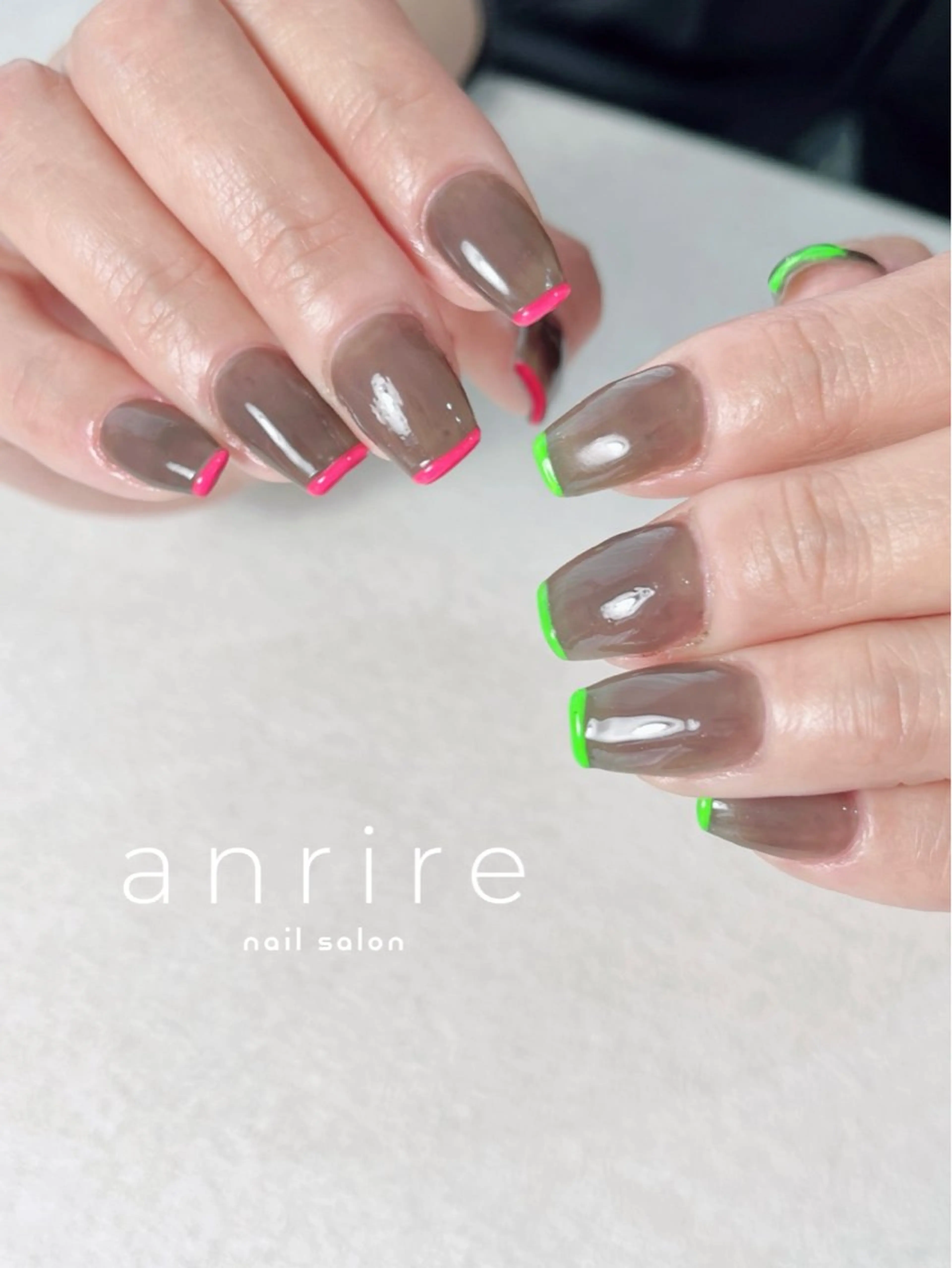 ネイル ブラウン フレンチネイル ジェルネイル グリーン パラジェル ハンドネイル nailsalon anrireのネイルデザイン