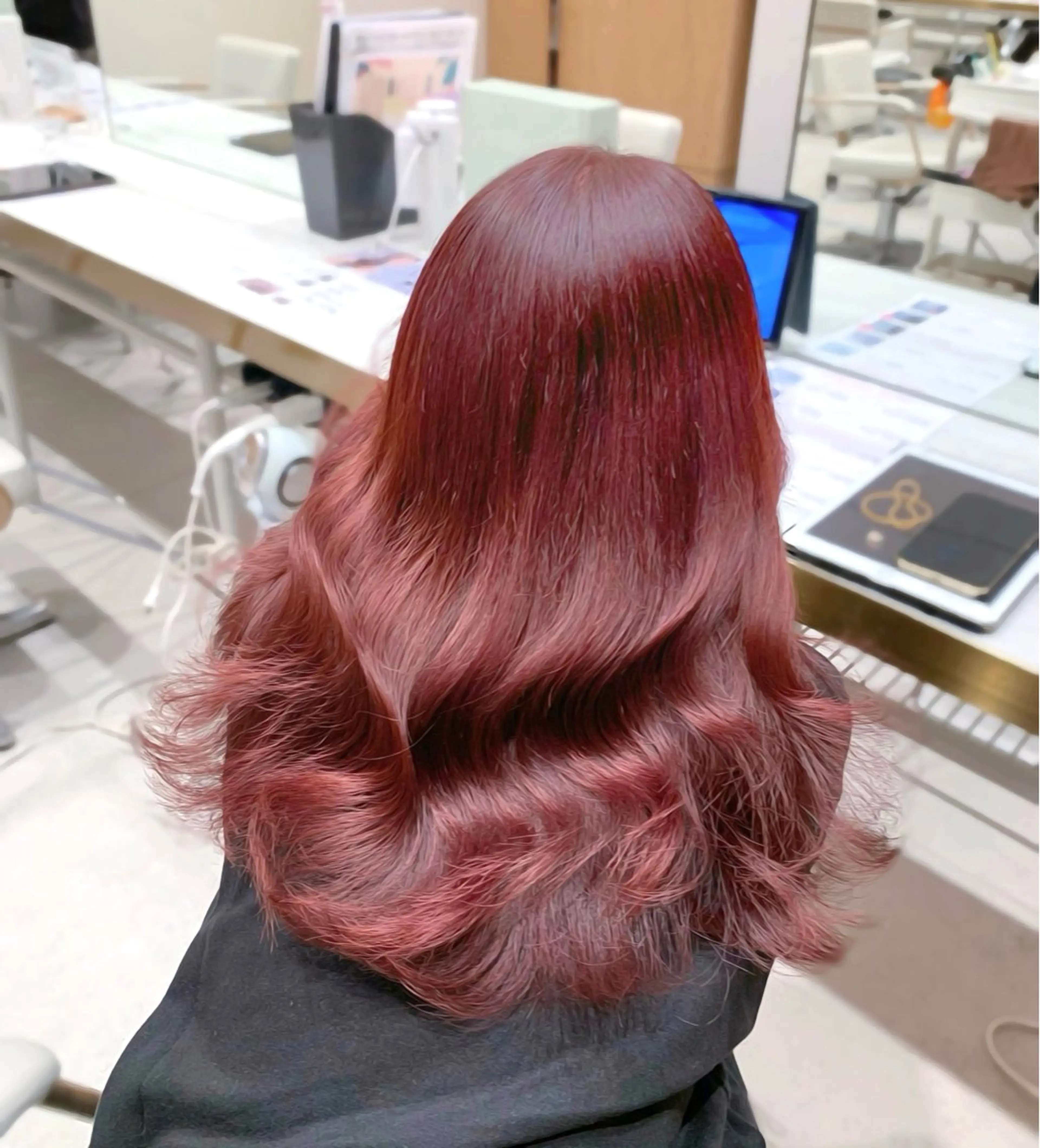 ミディアム カラー カット ヘアカラー トリートメント ヘッドスパ ヘアセット 韓国ヘア/レイヤー/ 顔まわり/りょーとのヘアスタイル