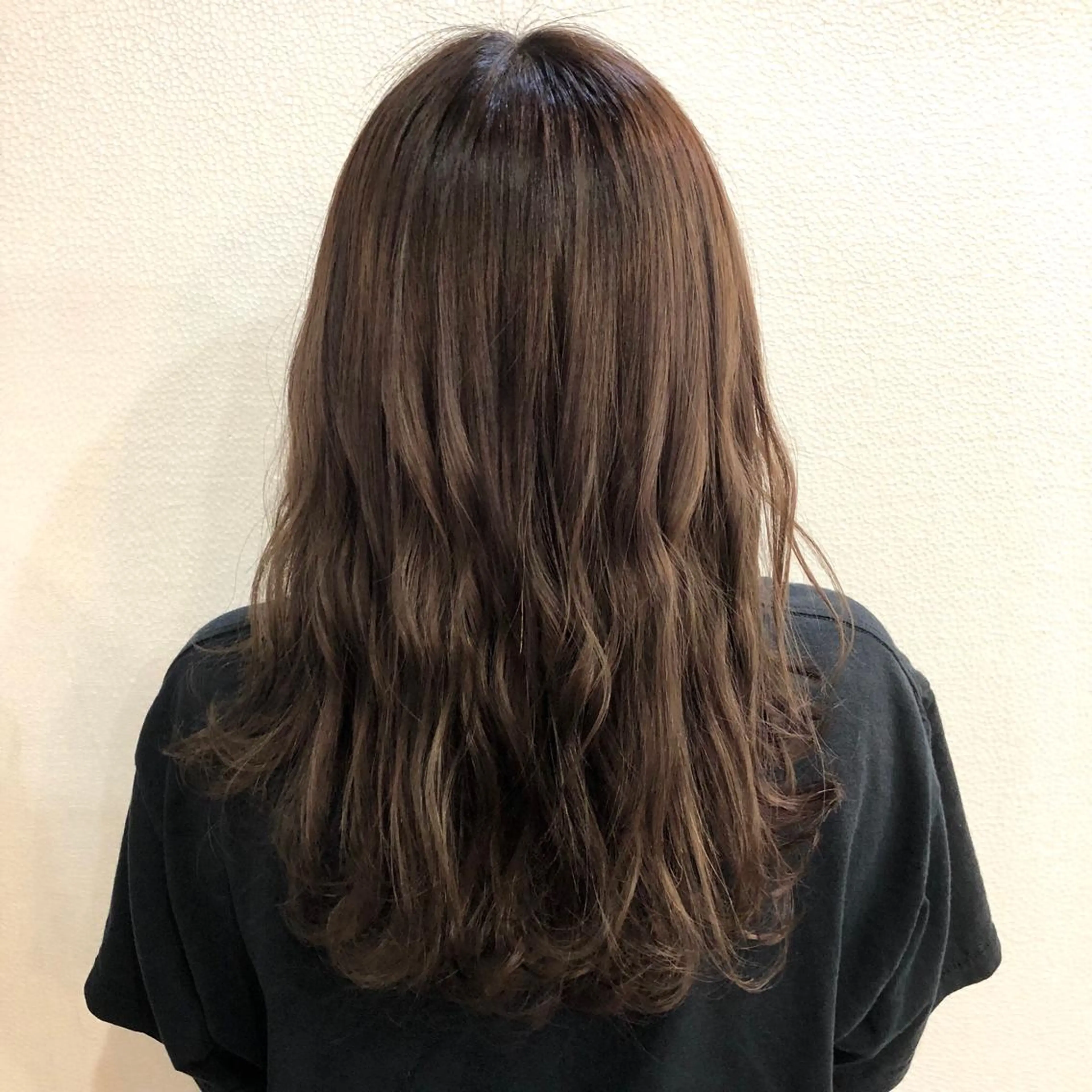ロング カラー 菅沢 奈生のヘアスタイル