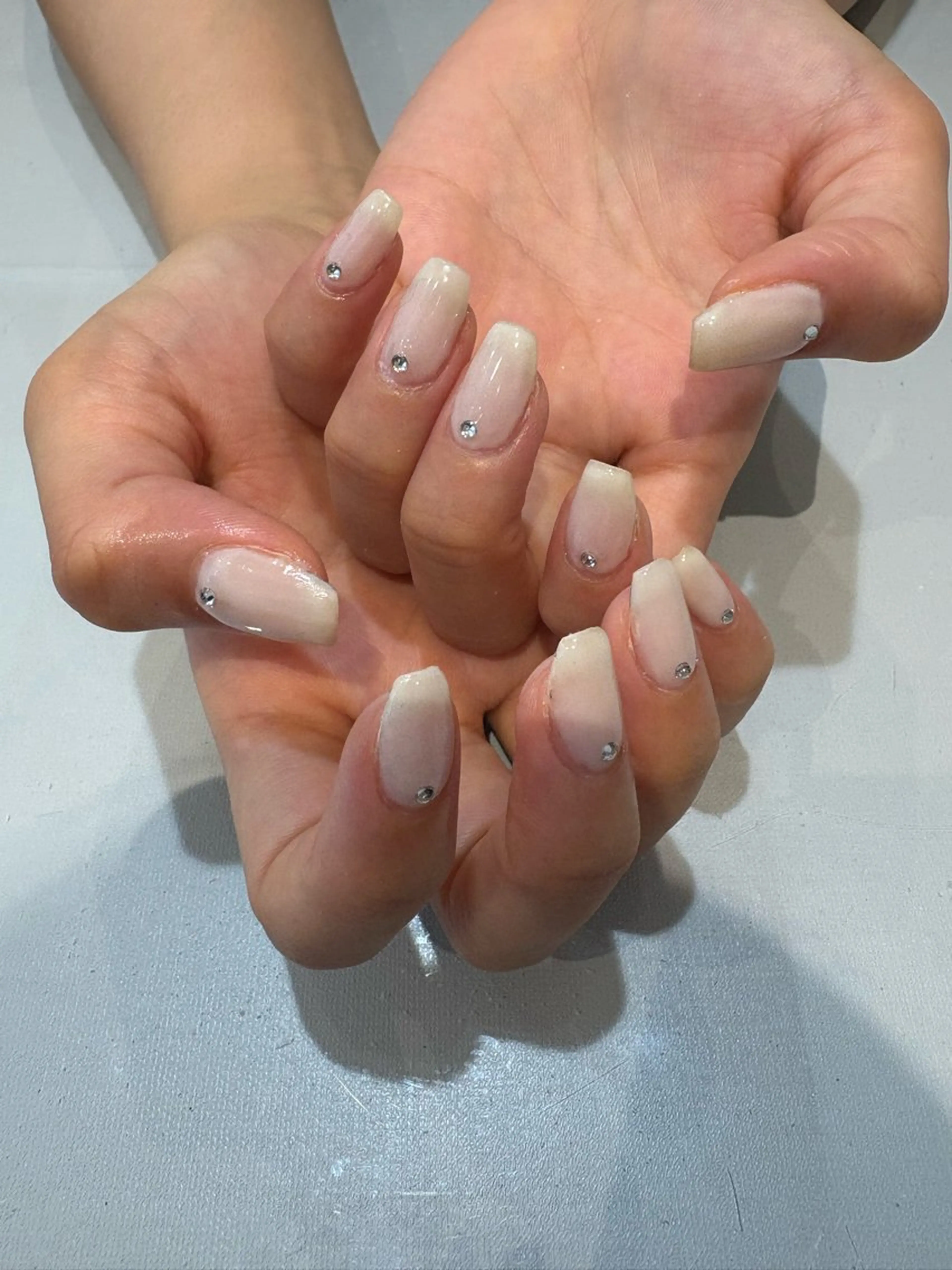 ネイル ストーンネイル ハンドネイル ハンドケア JUNA💜 /韓国 ヘア/艶髪/髪質改善のヘアスタイル