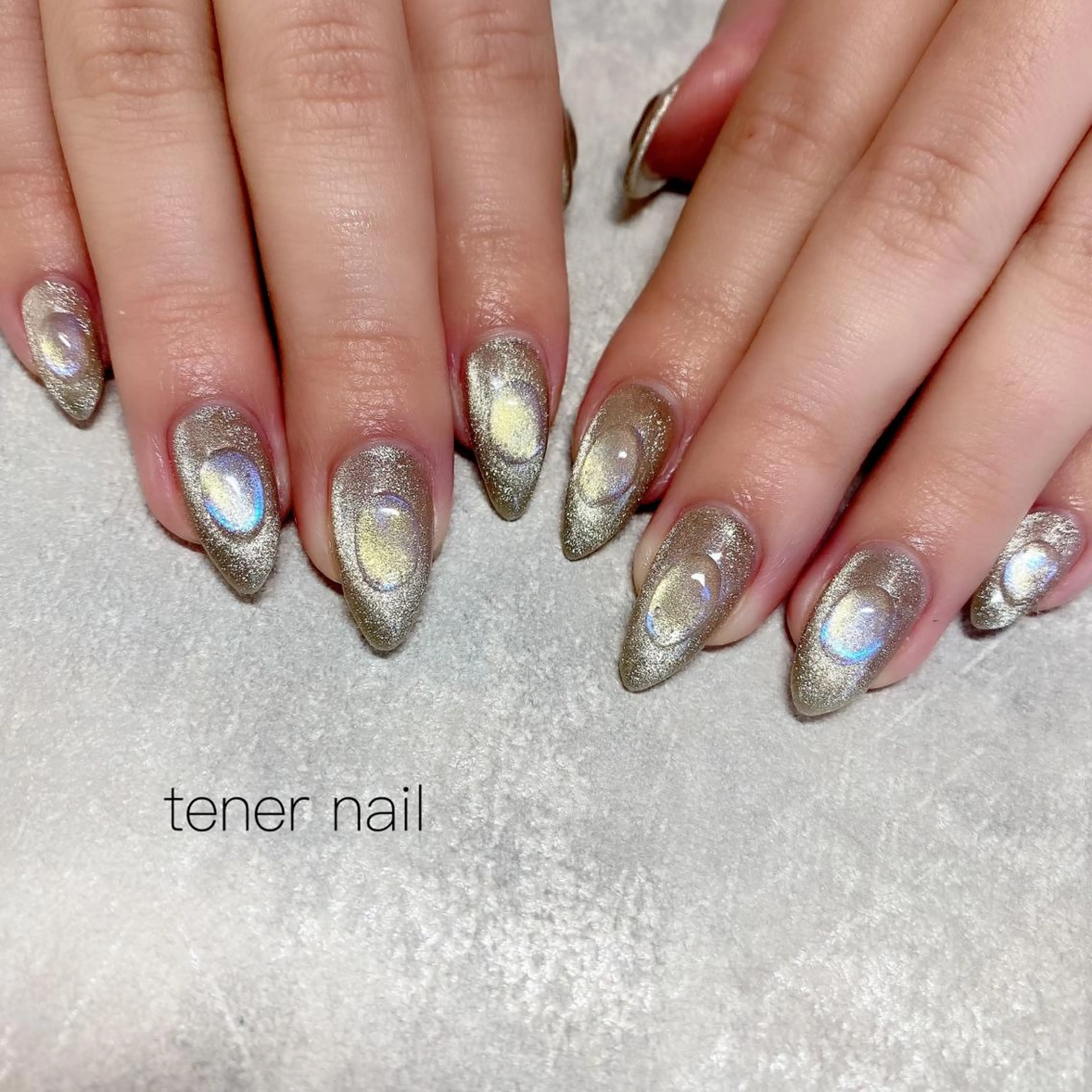 ネイル オーロラネイル ブルー ぷっくりネイル テネルネイル tener nailのネイルデザイン