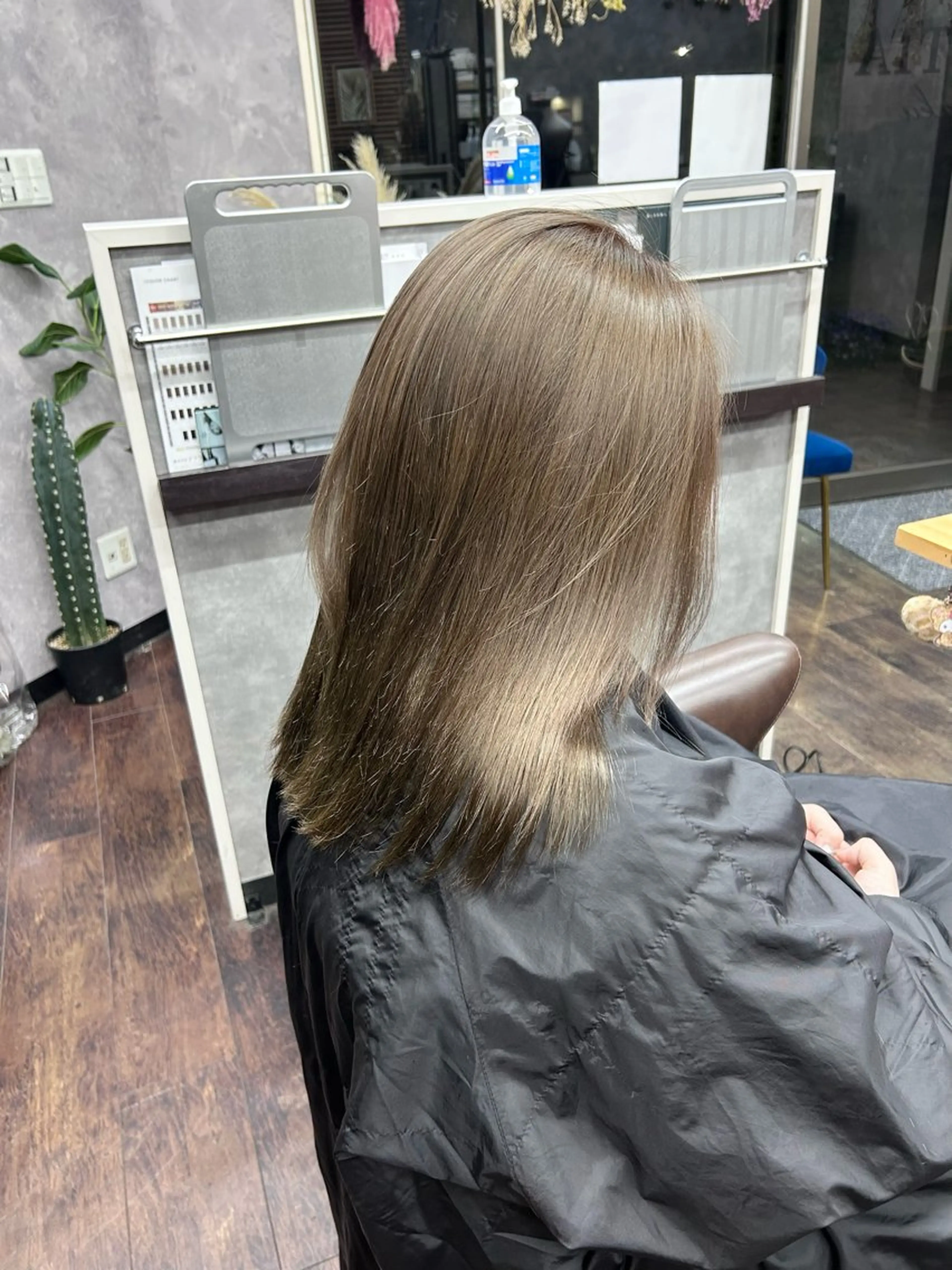 ミディアム カット ヘアカラー AN'TIA小作代表 ⭐︎kazuma⭐︎のヘアスタイル