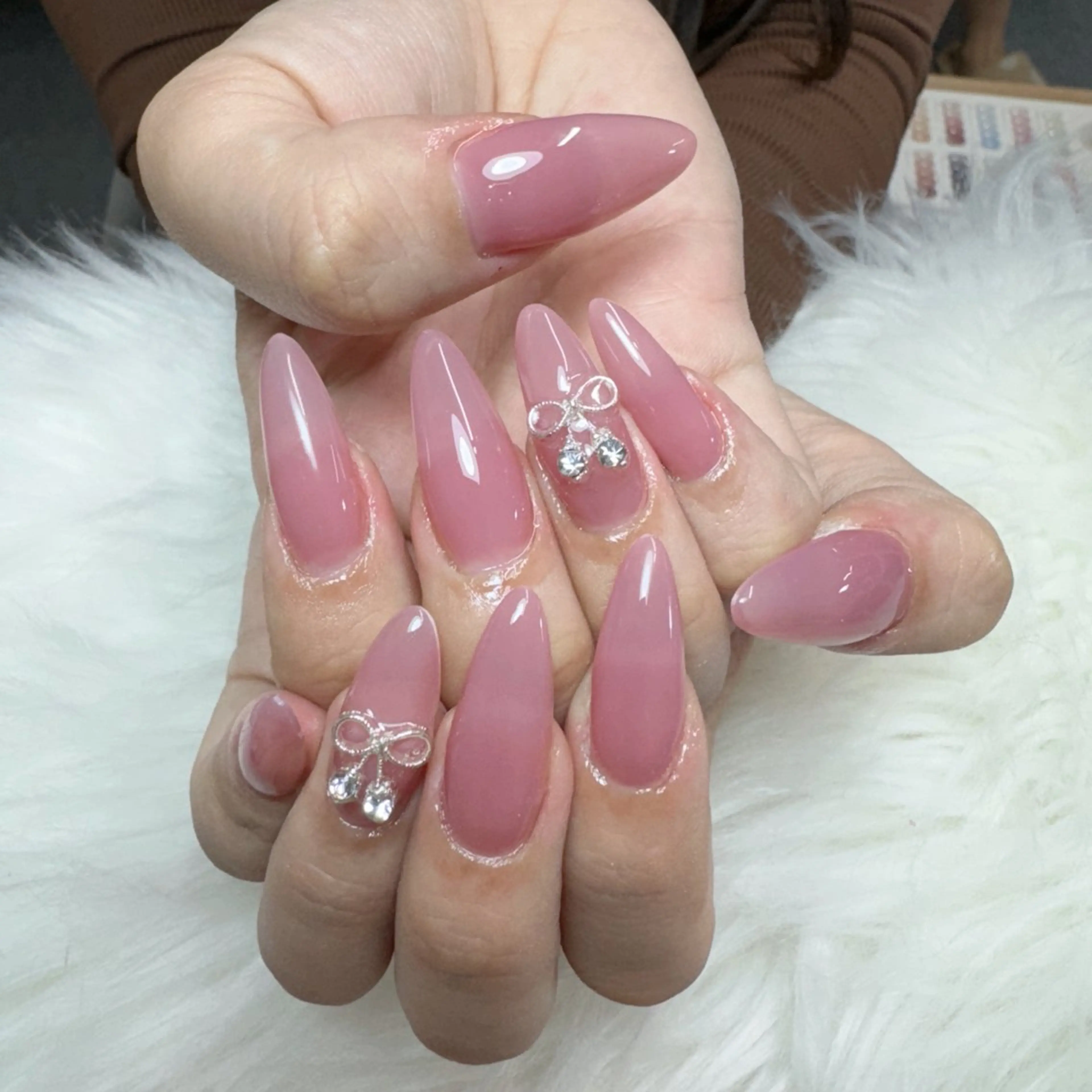 ネイル ハンドネイル 🎀nana🫧 ワンホンネイル🎀のネイルデザイン