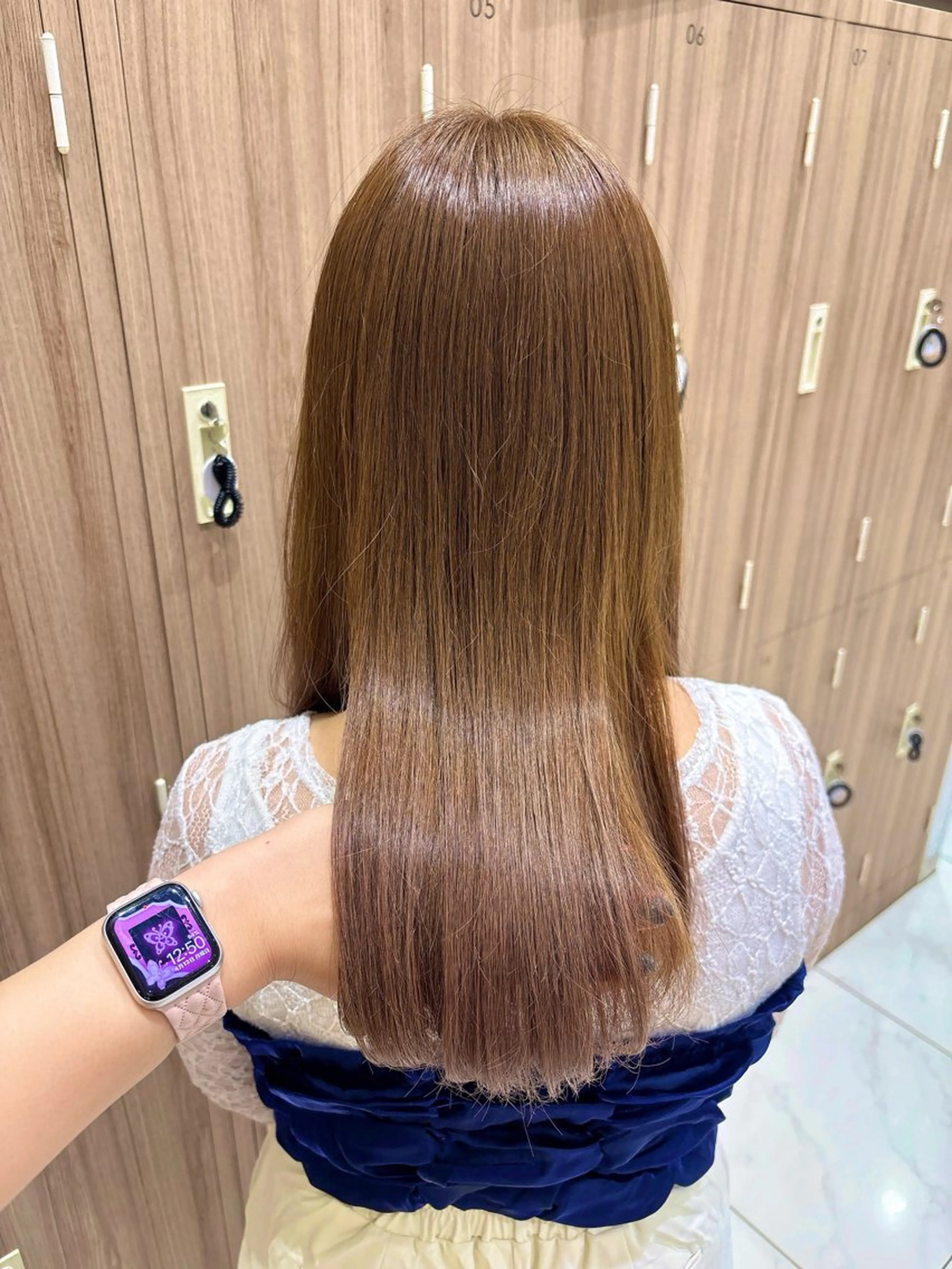 ミディアム カット ヘアカラー 駒形 七海のヘアスタイル