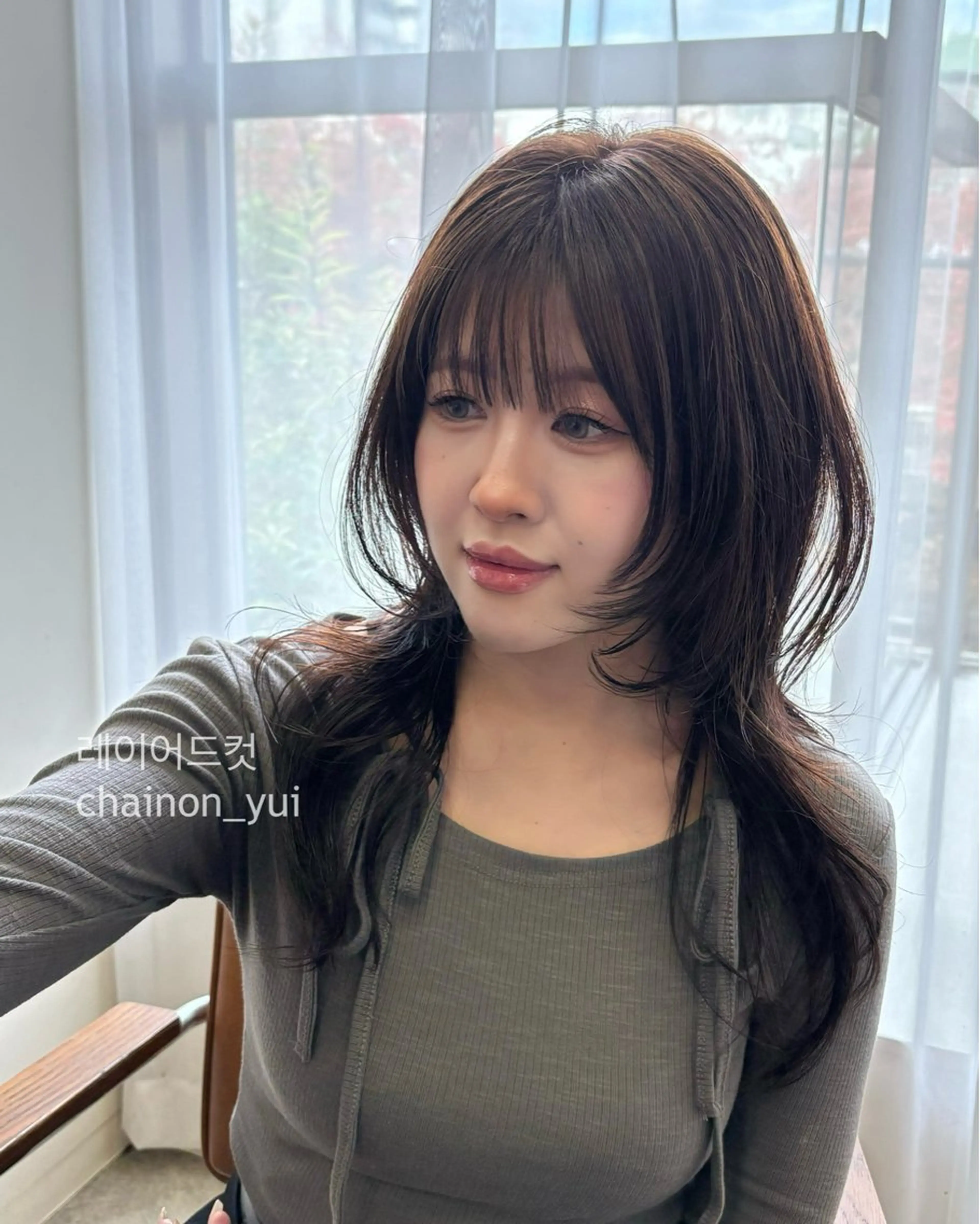 セミロング YUI レイヤー/韓国ヘアのヘアスタイル