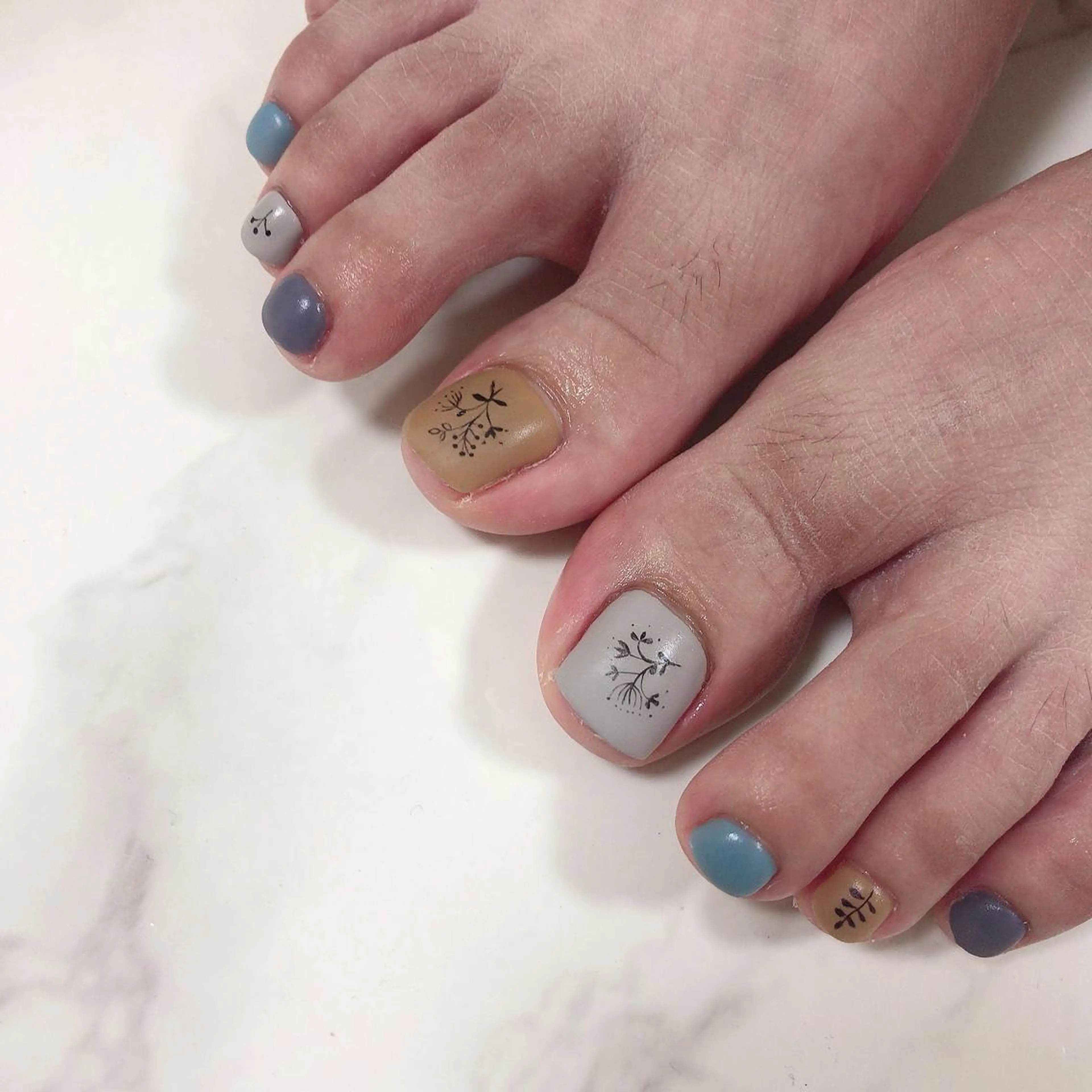 ネイル フットネイル SOL NAILのネイルデザイン