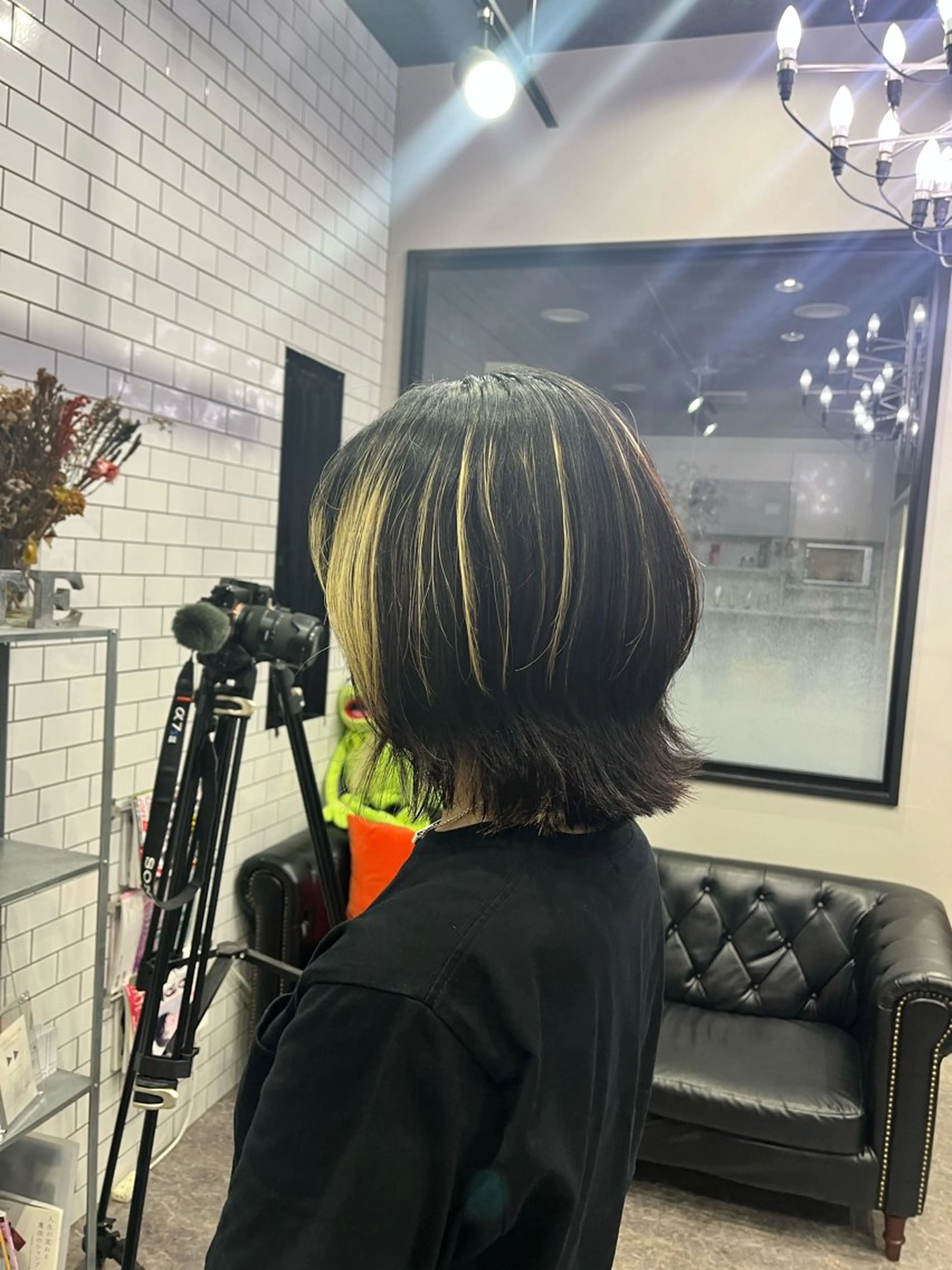 ミディアム ボブ くびれヘア レイヤーカット 外ハネヘア カット 友滝 真菜美のヘアスタイル