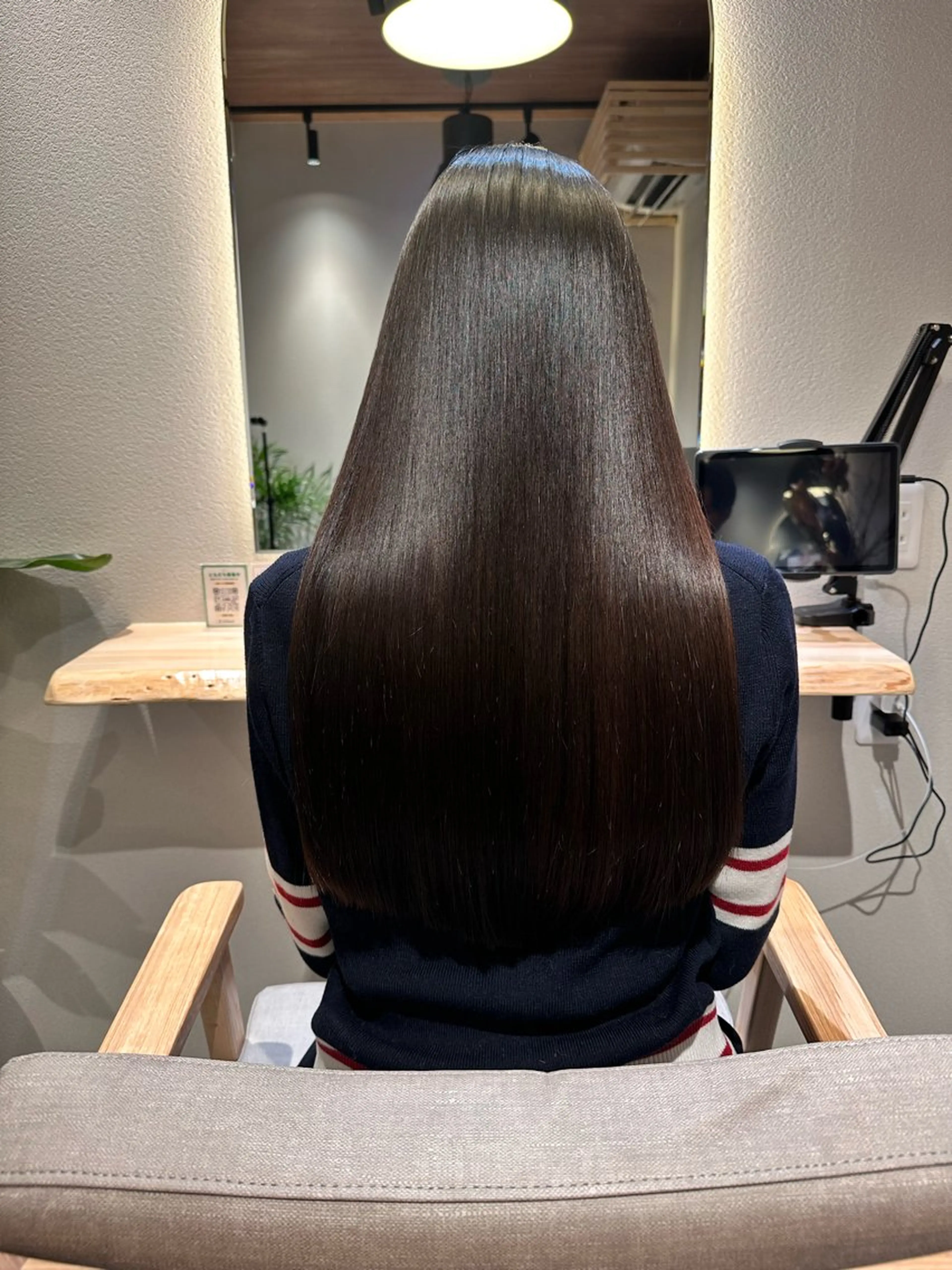 ロング カット 縮毛矯正 服部 聖也のヘアスタイル
