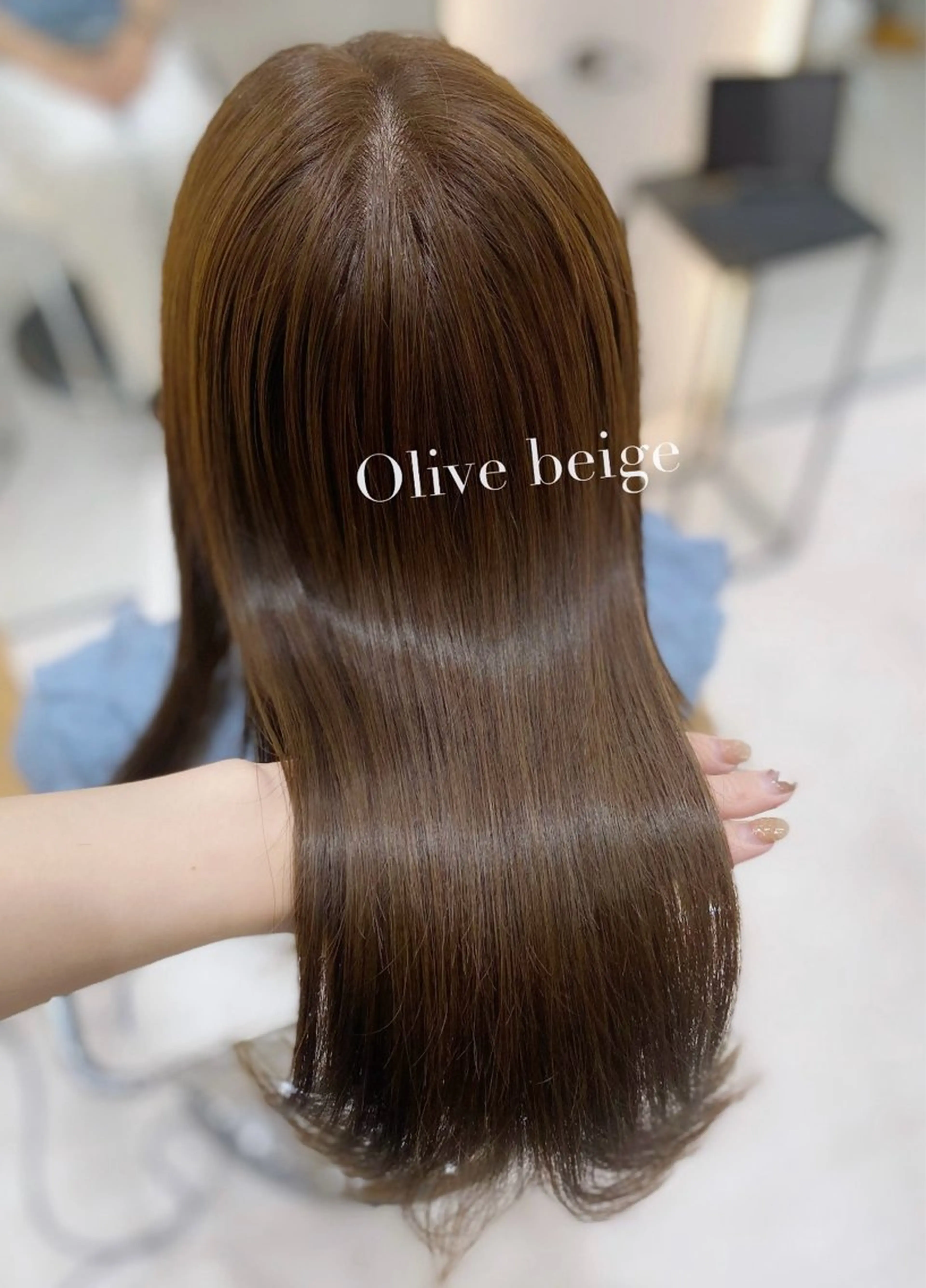 セミロング カラー ベージュカラー オリーブベージュ 顔周りカット 艶髪・透明感カラー・ 韓国ヘア・Yuriのヘアスタイル