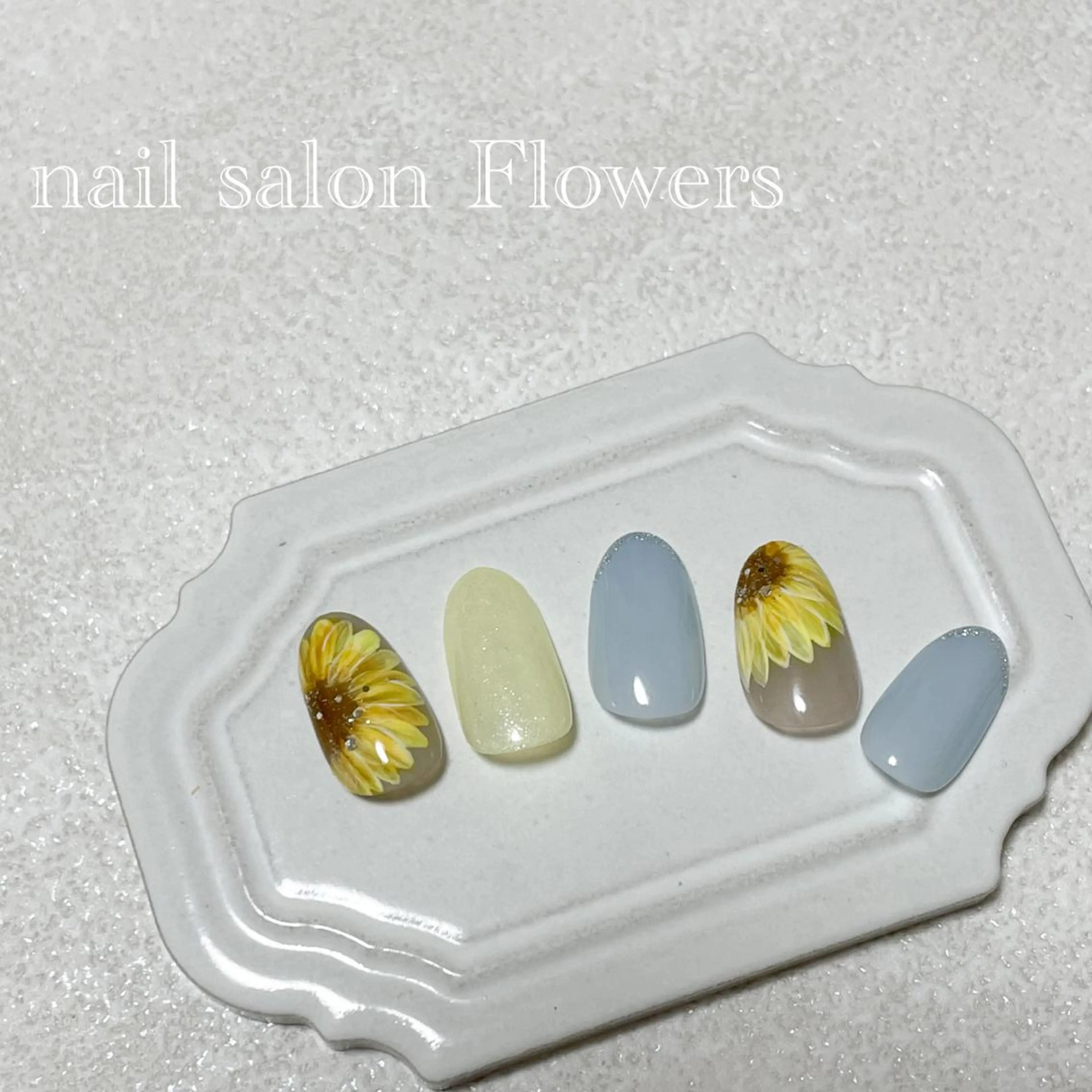 ネイル Flowers Tomomiのネイルデザイン